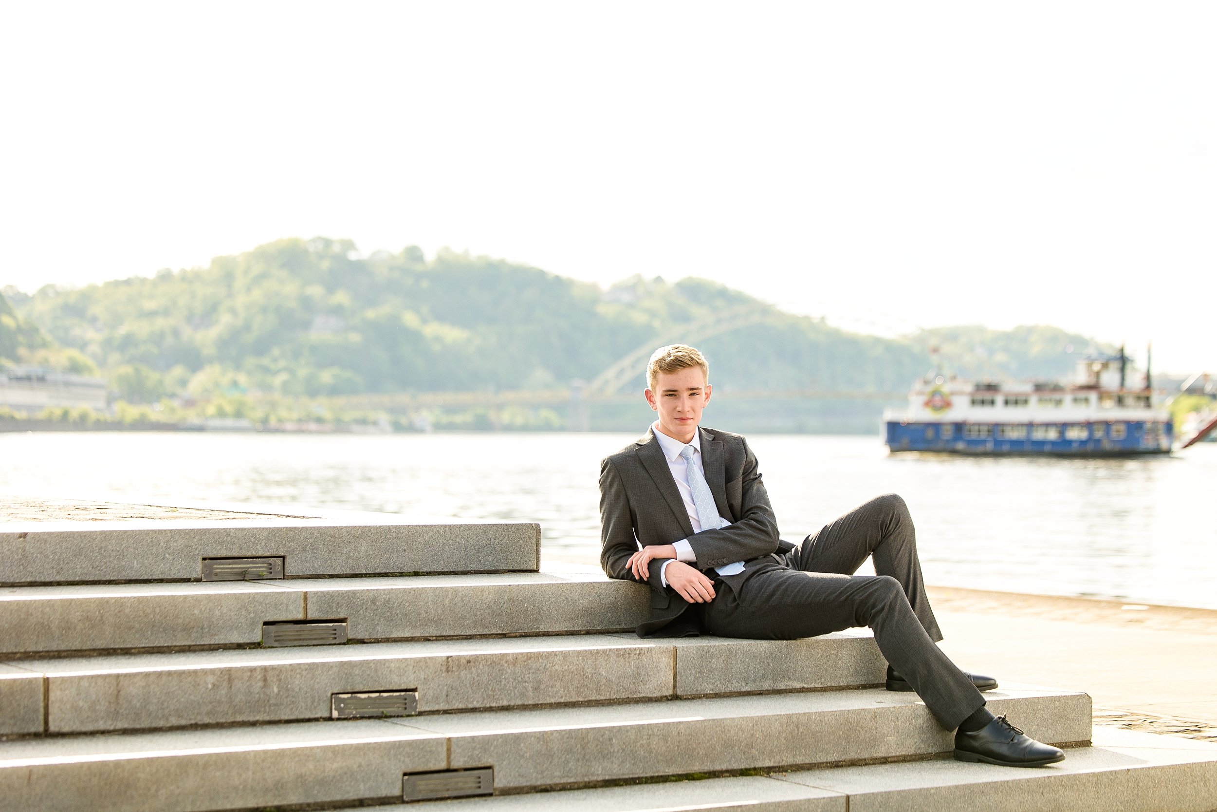 pittsburgh senior pictures, pittsburgh senior photographer, roberto clemente senior pictures, point state park senior photos