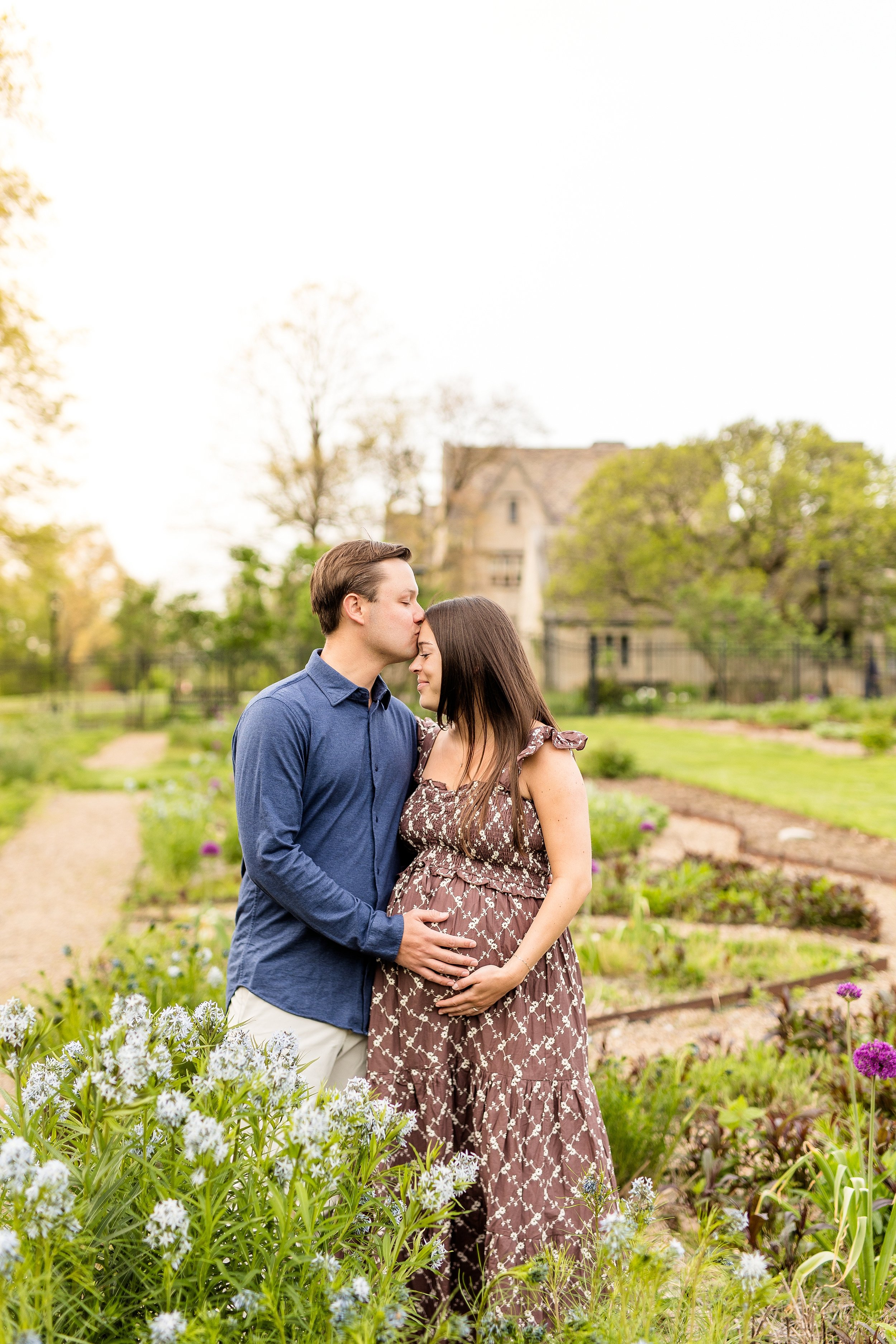 pittsburgh maternity photos, pittsburgh family photographer, hartwood acres maternity pictures, maternity photographer cranberry township