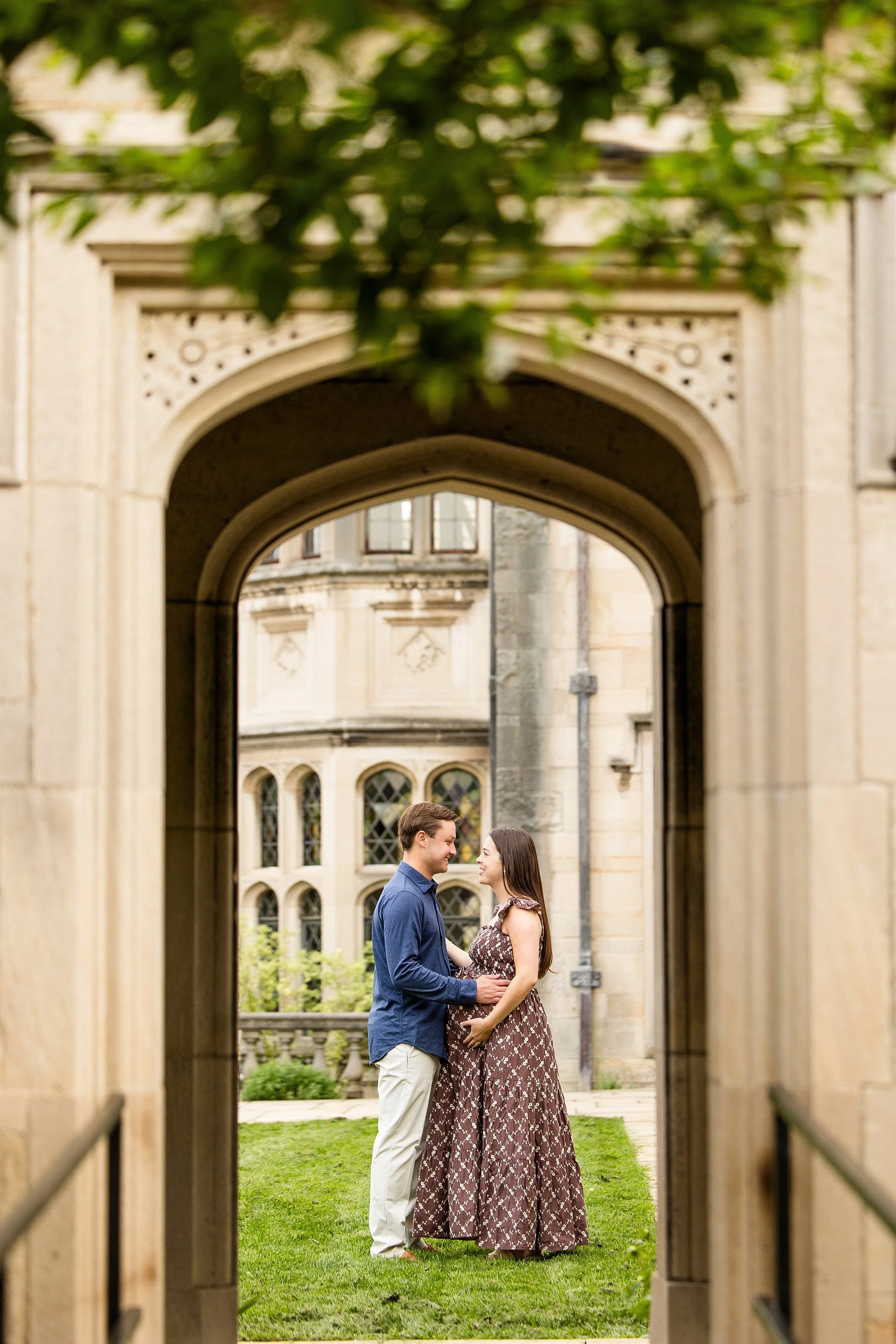 pittsburgh maternity photos, pittsburgh family photographer, hartwood acres maternity pictures, maternity photographer cranberry township