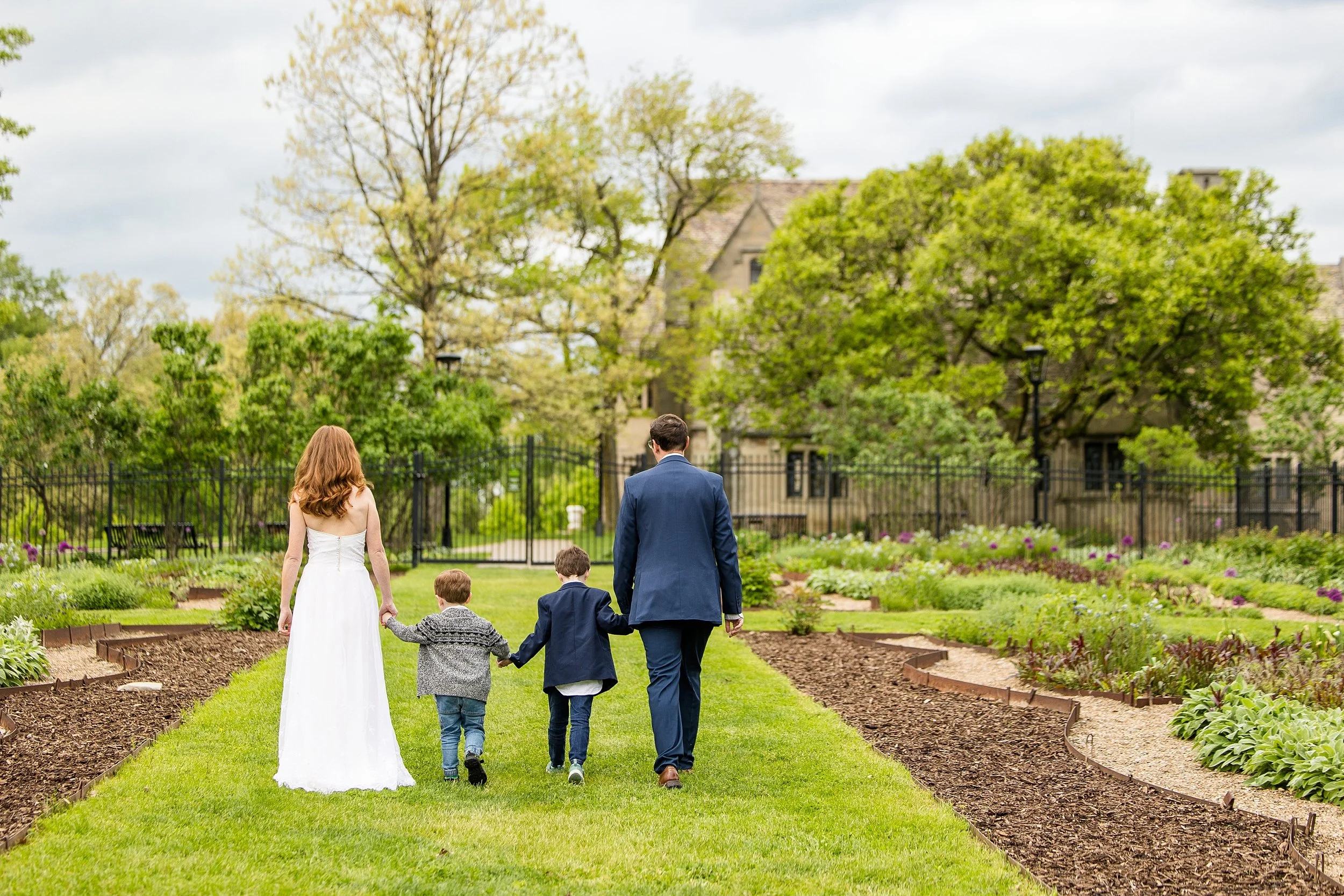 Pittsburgh-Wedding-Photographer-Pittsburgh-Senior-Photographer_2574-1.jpg
