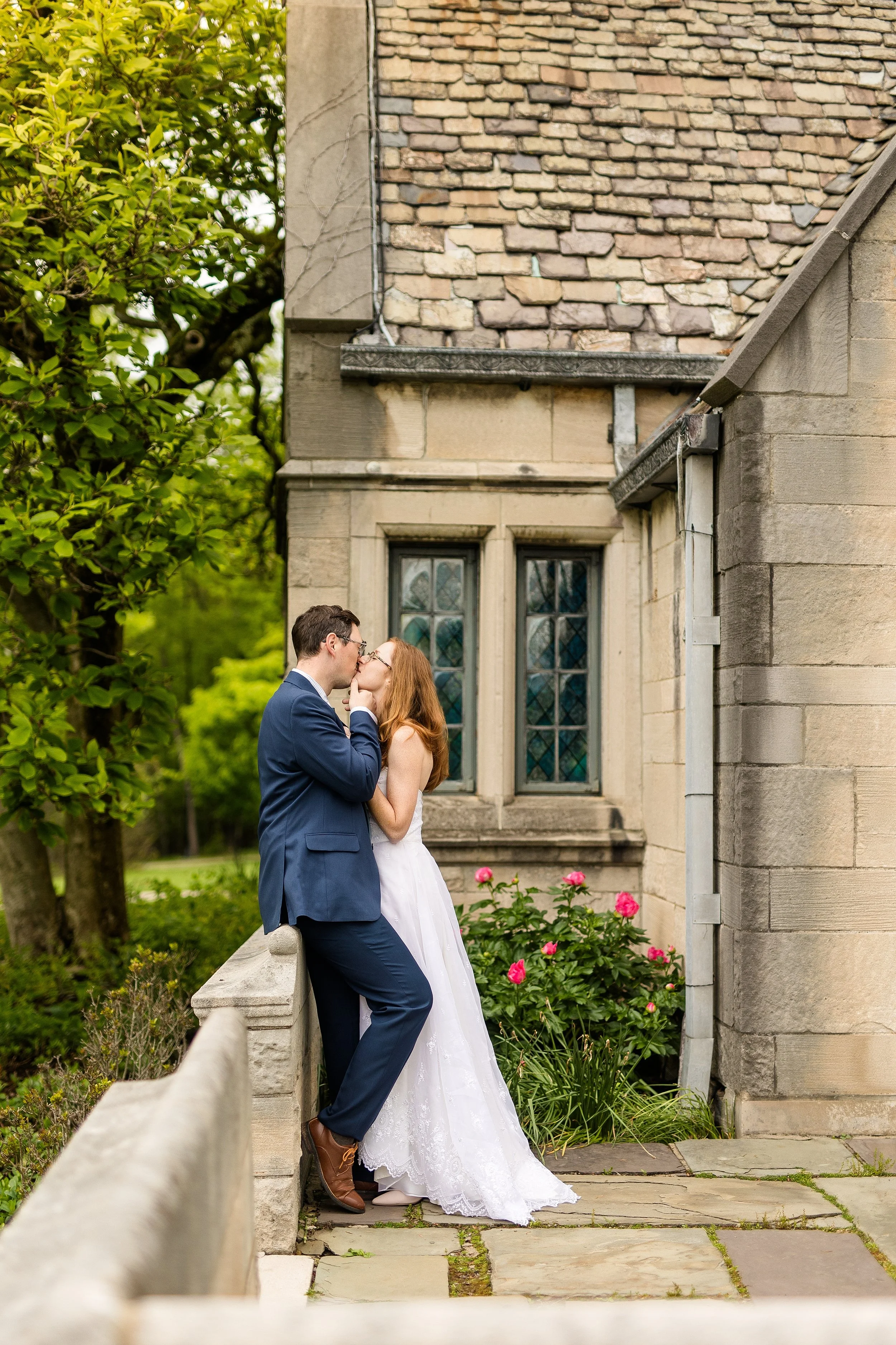 pittsburgh anniversary photographer, wedding anniversary photo ideas, hartwood acres mansion wedding pictures