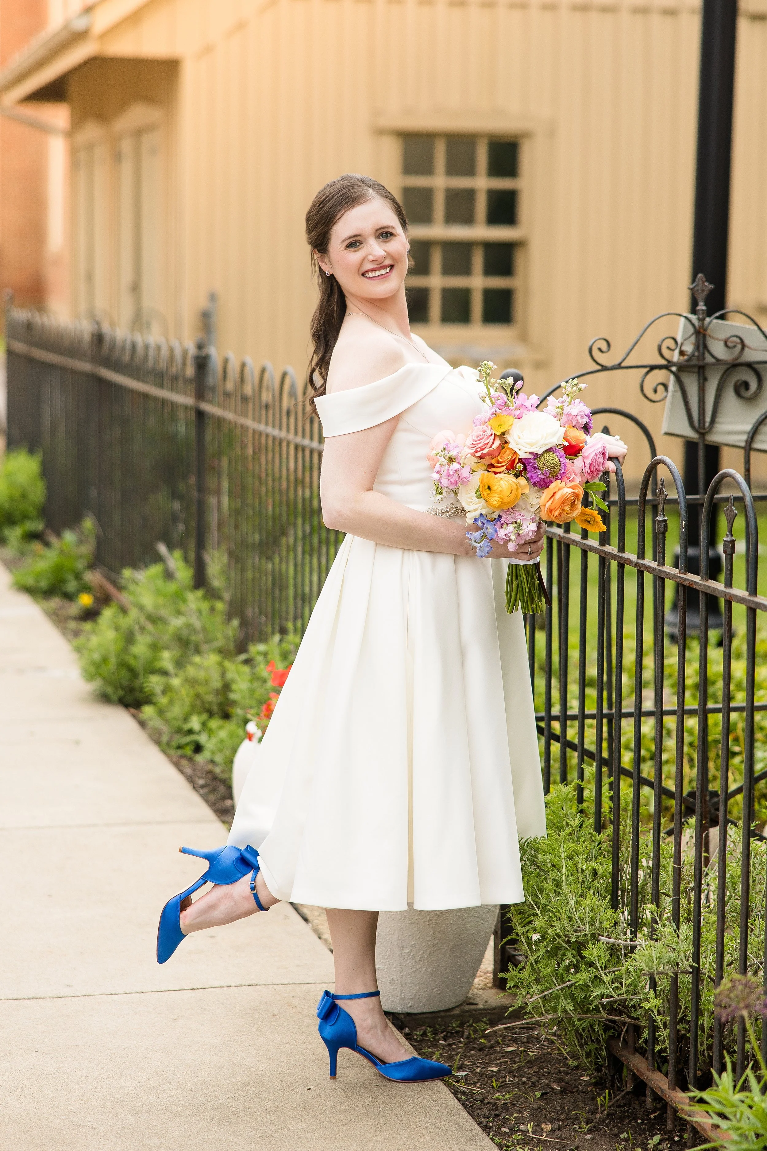 butler county courthouse elopement, butler county courthouse wedding pictures, zelienople wedding pictures, historic harmony wedding photos