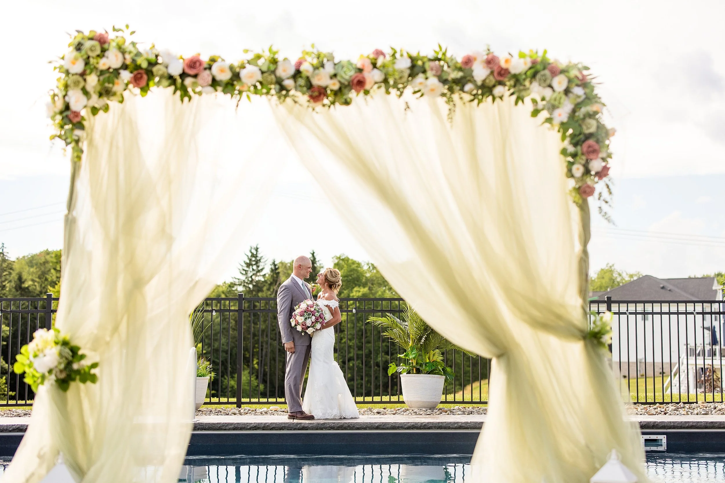 pittsburgh wedding photographer, mars pa wedding photos, cranberry township wedding photographer, backyard wedding mars pa