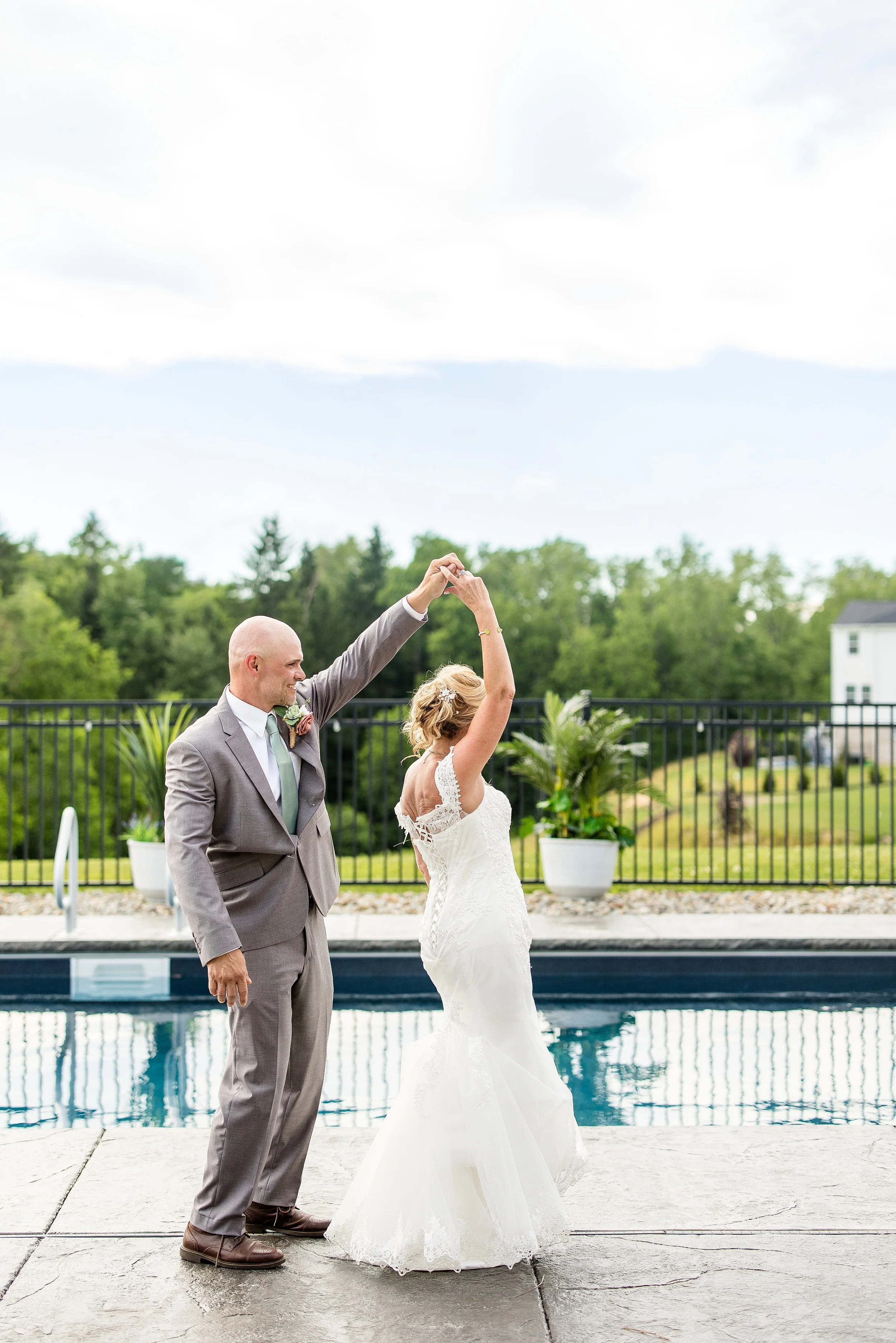 pittsburgh wedding photographer, mars pa wedding photos, cranberry township wedding photographer, backyard wedding mars pa