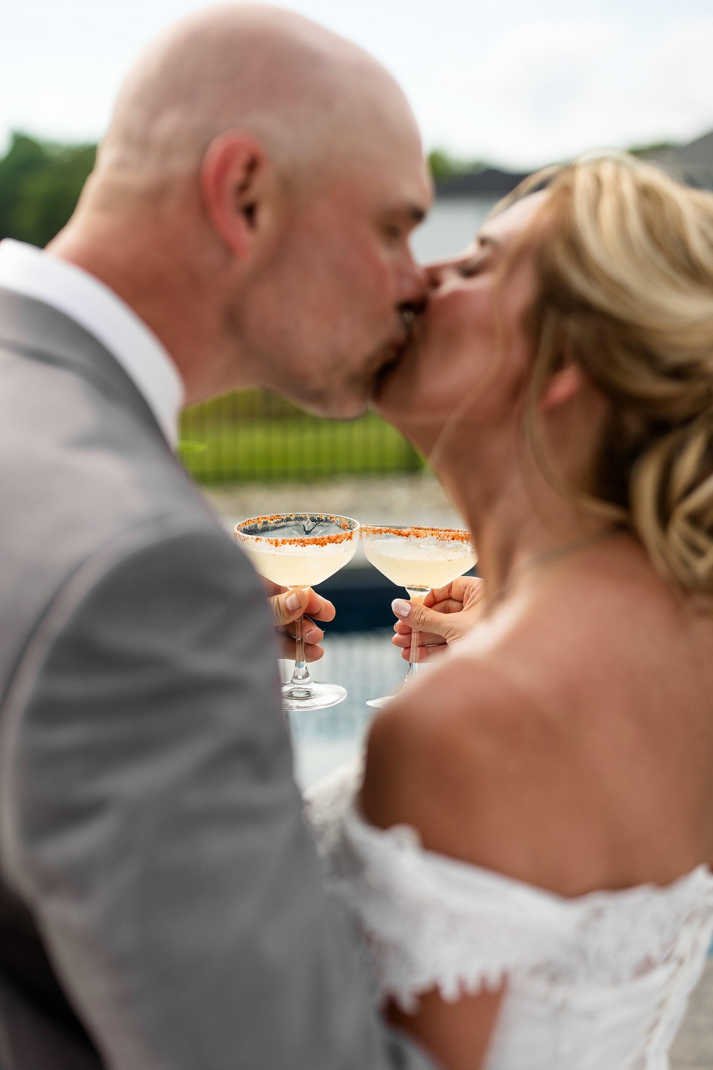 pittsburgh wedding photographer, mars pa wedding photos, cranberry township wedding photographer, backyard wedding mars pa