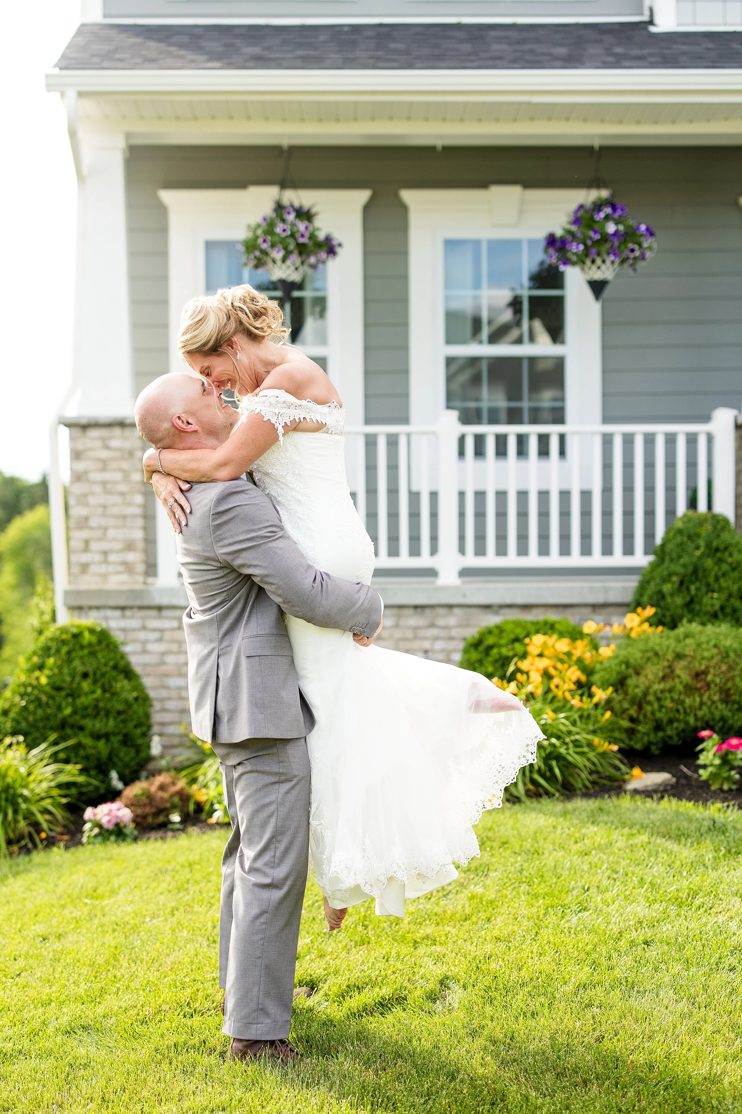 pittsburgh wedding photographer, mars pa wedding photos, cranberry township wedding photographer, backyard wedding mars pa