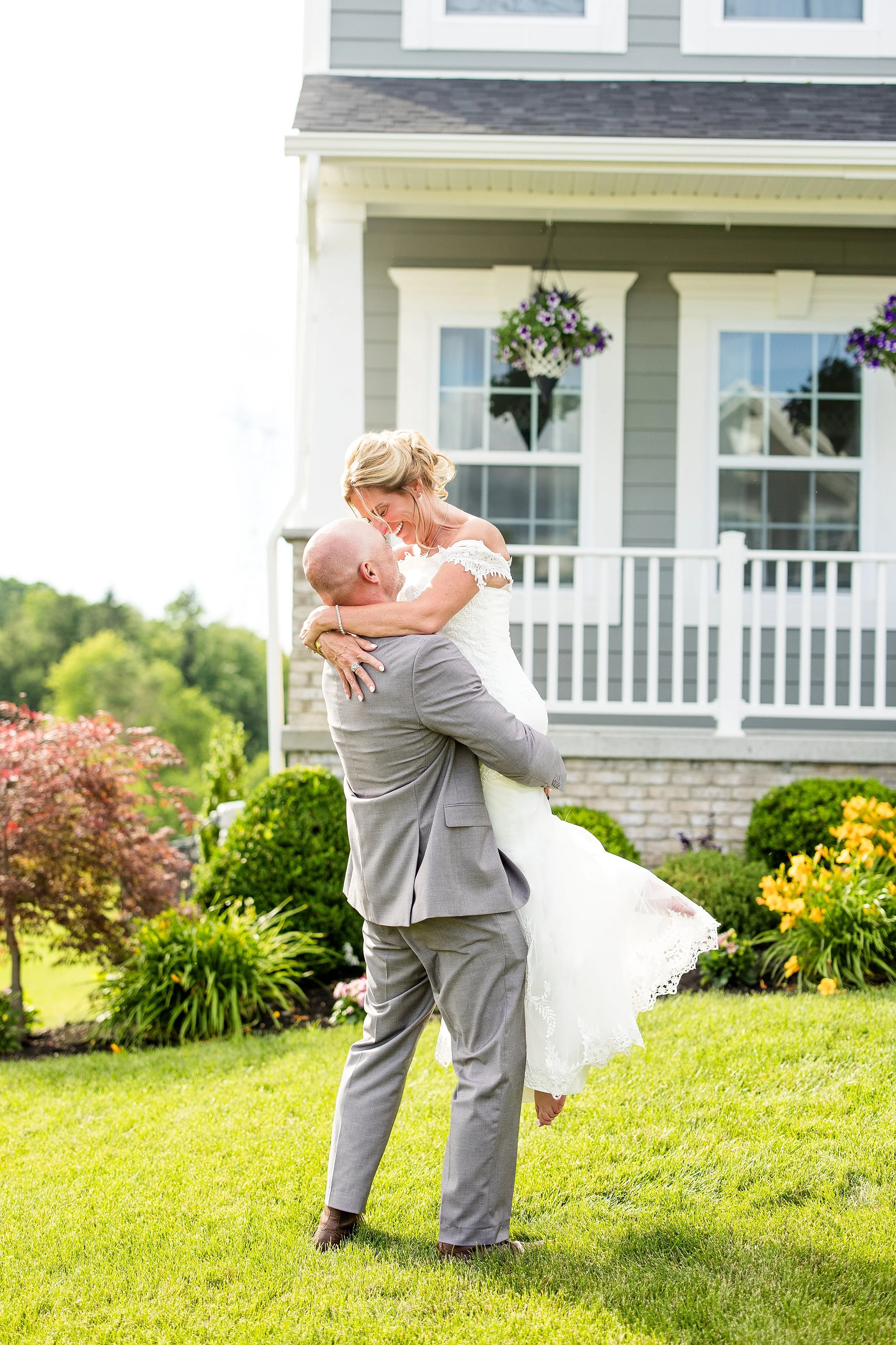 pittsburgh wedding photographer, mars pa wedding photos, cranberry township wedding photographer, backyard wedding mars pa