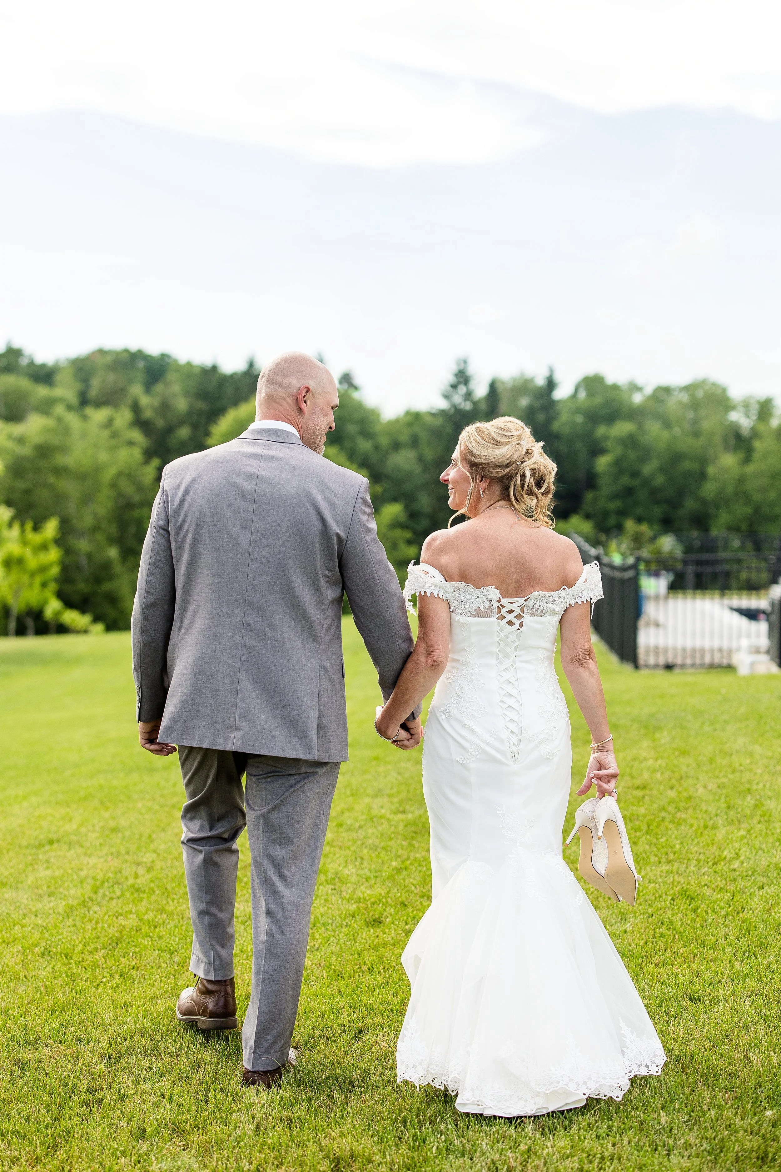 pittsburgh wedding photographer, mars pa wedding photos, cranberry township wedding photographer, backyard wedding mars pa