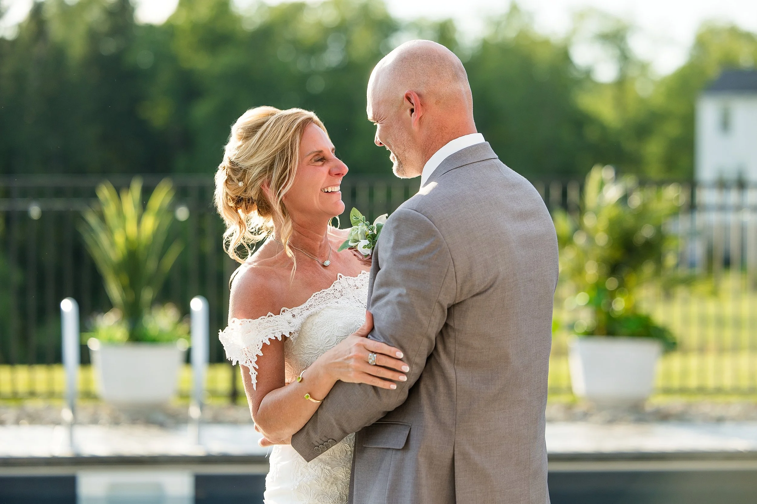 pittsburgh wedding photographer, mars pa wedding photos, cranberry township wedding photographer, backyard wedding mars pa
