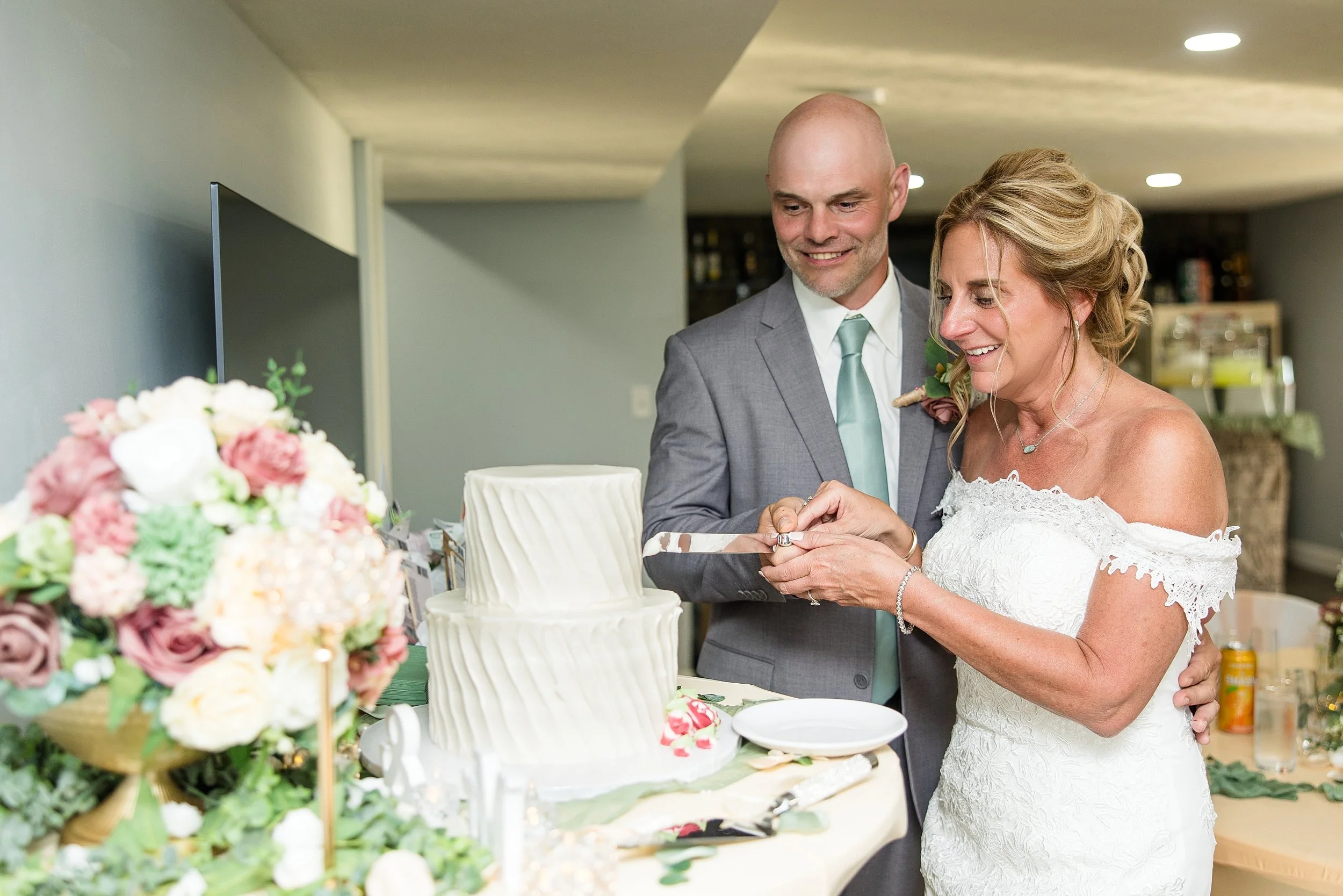 pittsburgh wedding photographer, mars pa wedding photos, cranberry township wedding photographer, backyard wedding mars pa