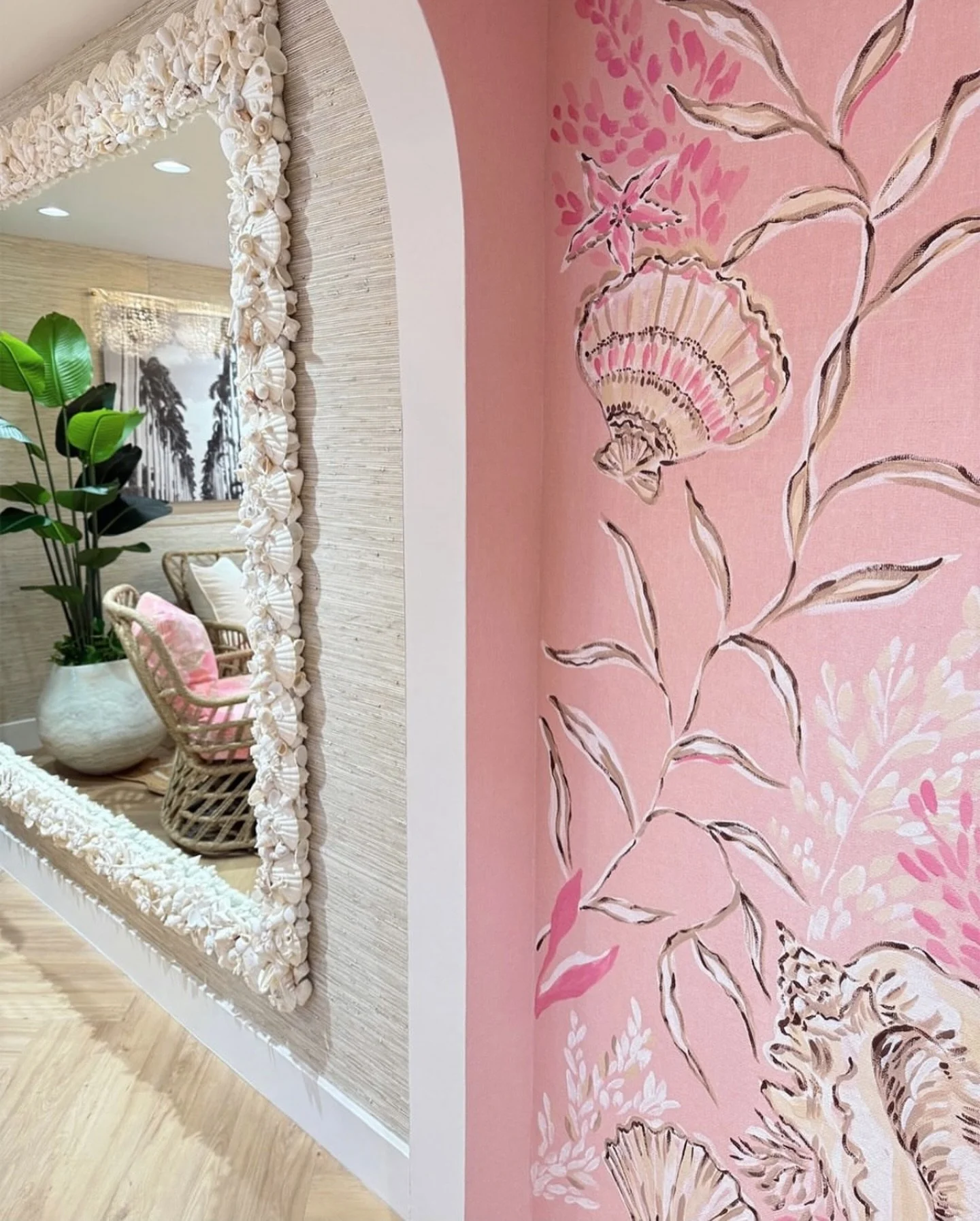 Getting ready to bid farewell to 2025 and I'm highlighting a few projects that made it special. This delicate detailed shell room I painted for @lillypulitzer in Captiva, FL is definitely one of them ✨