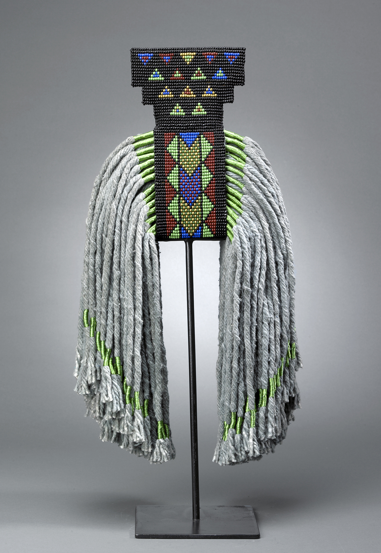 Mop with Beaded Triangles