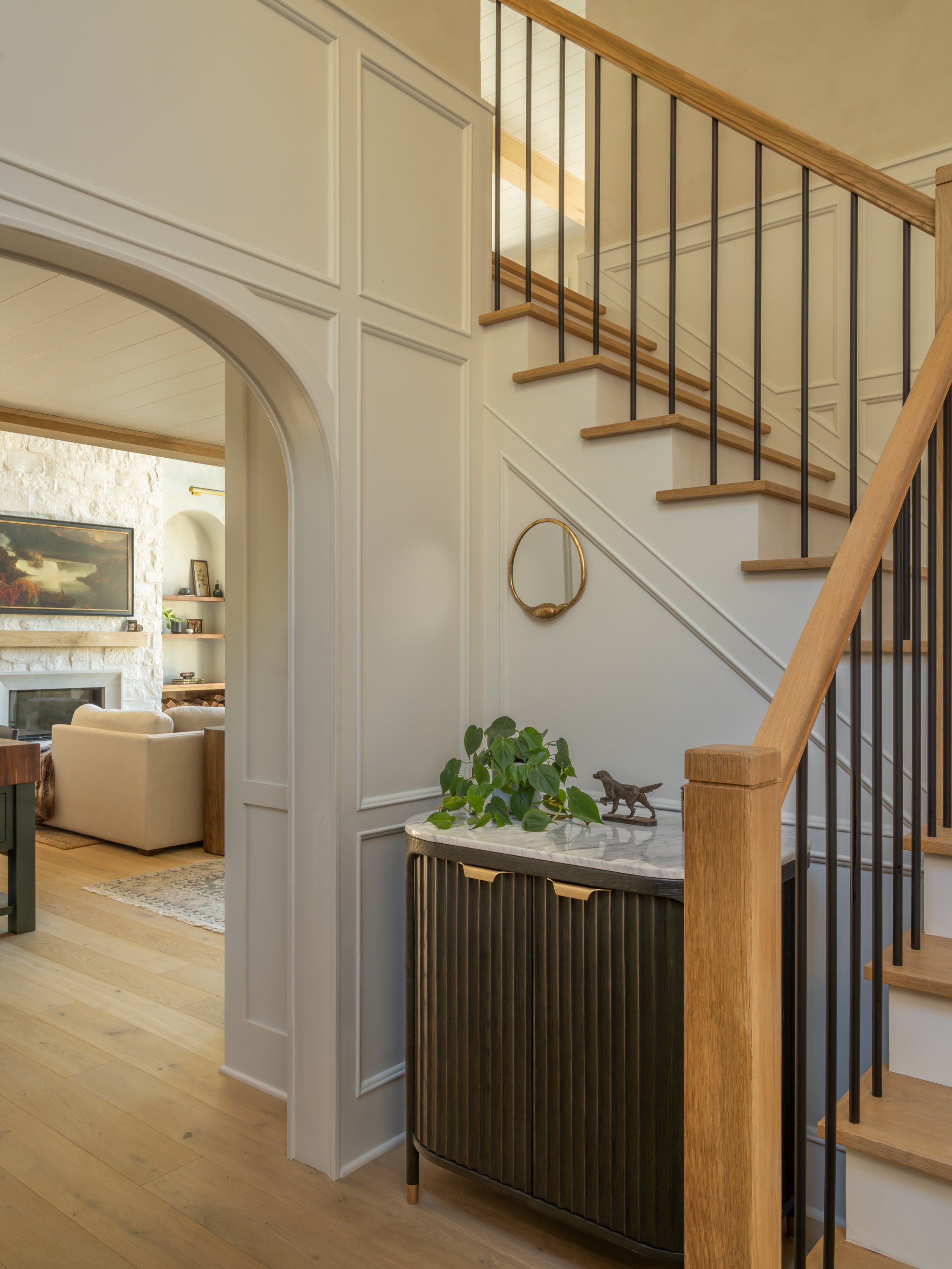 WEBtondo ave0659.jpg