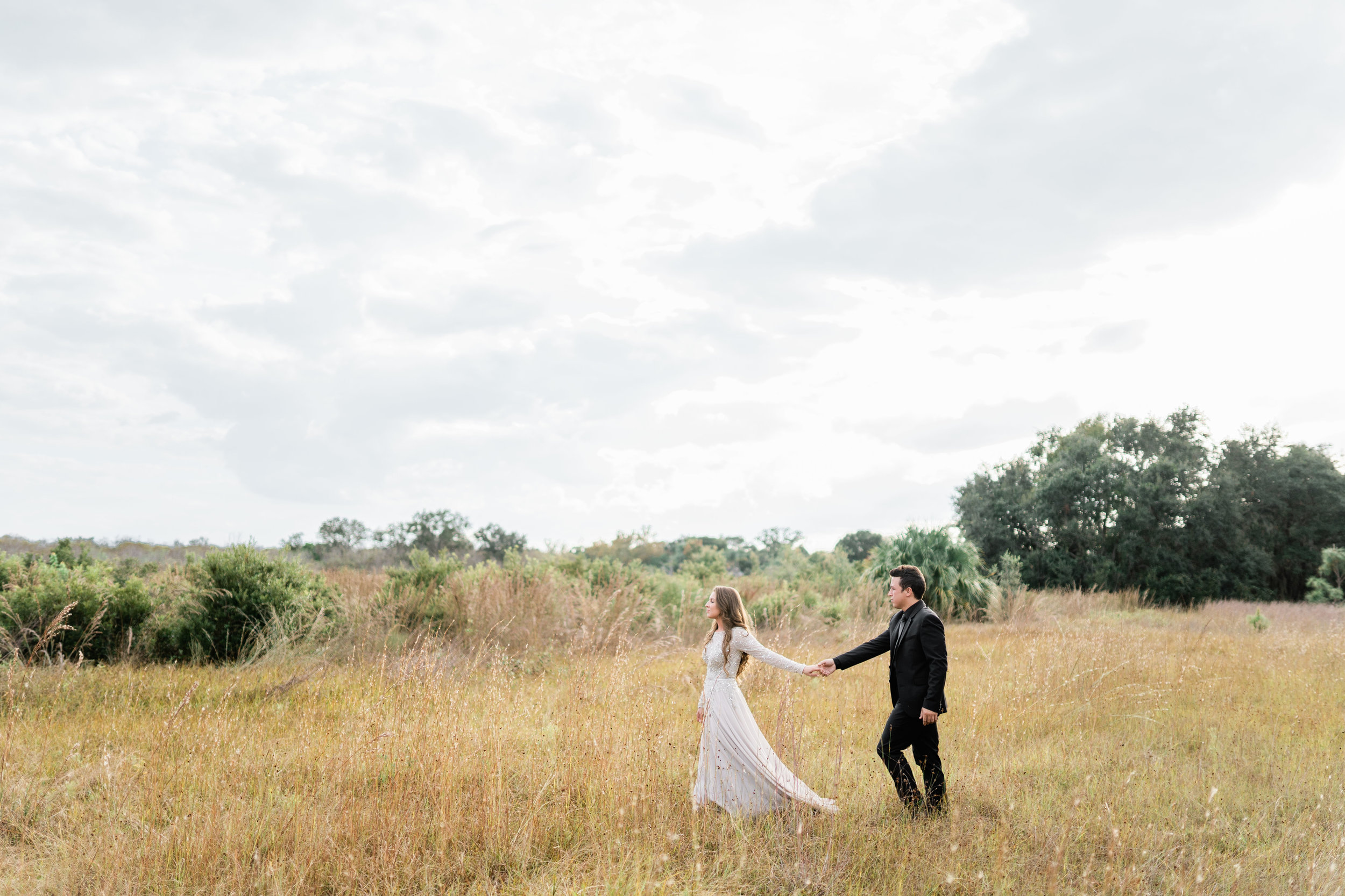 Lake Runnymede Engagement Photos-4.jpg