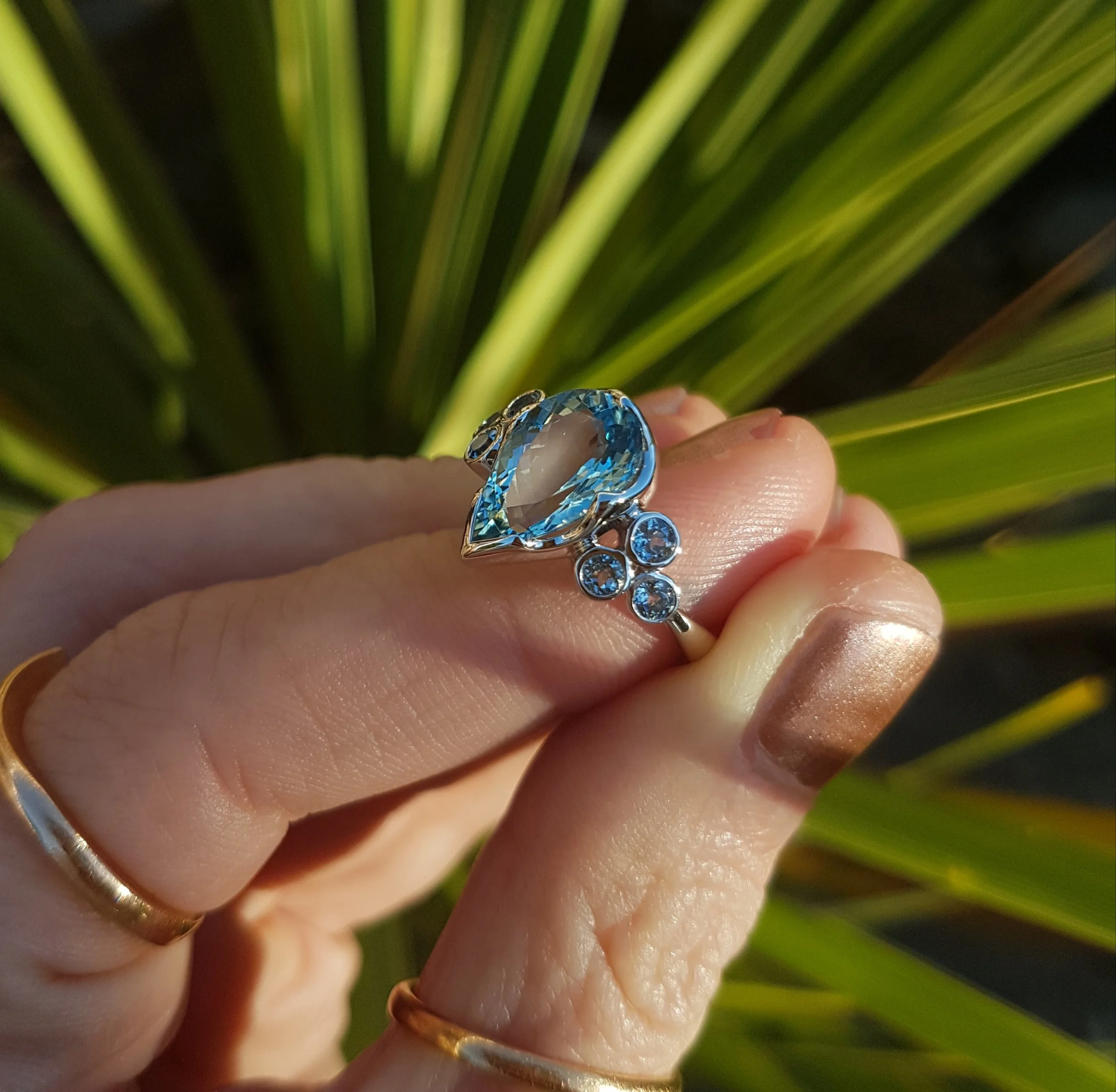 18ct White Gold Aquamarine Engagement Ring