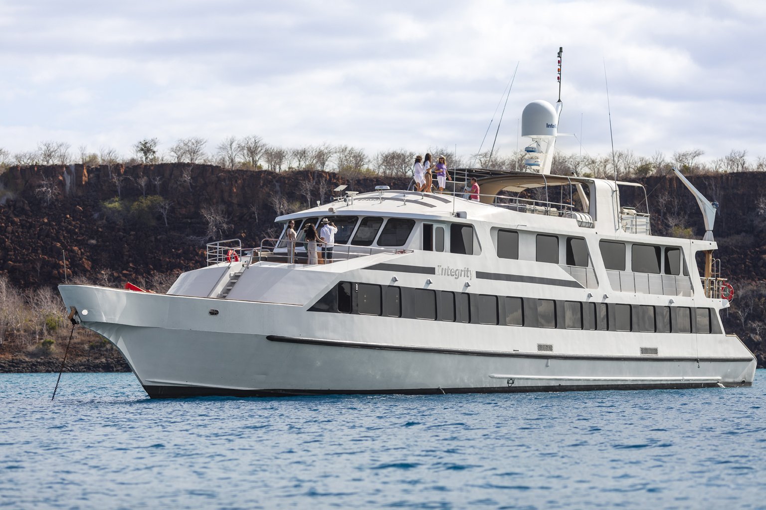 03-yacht-specs-image1.jpg