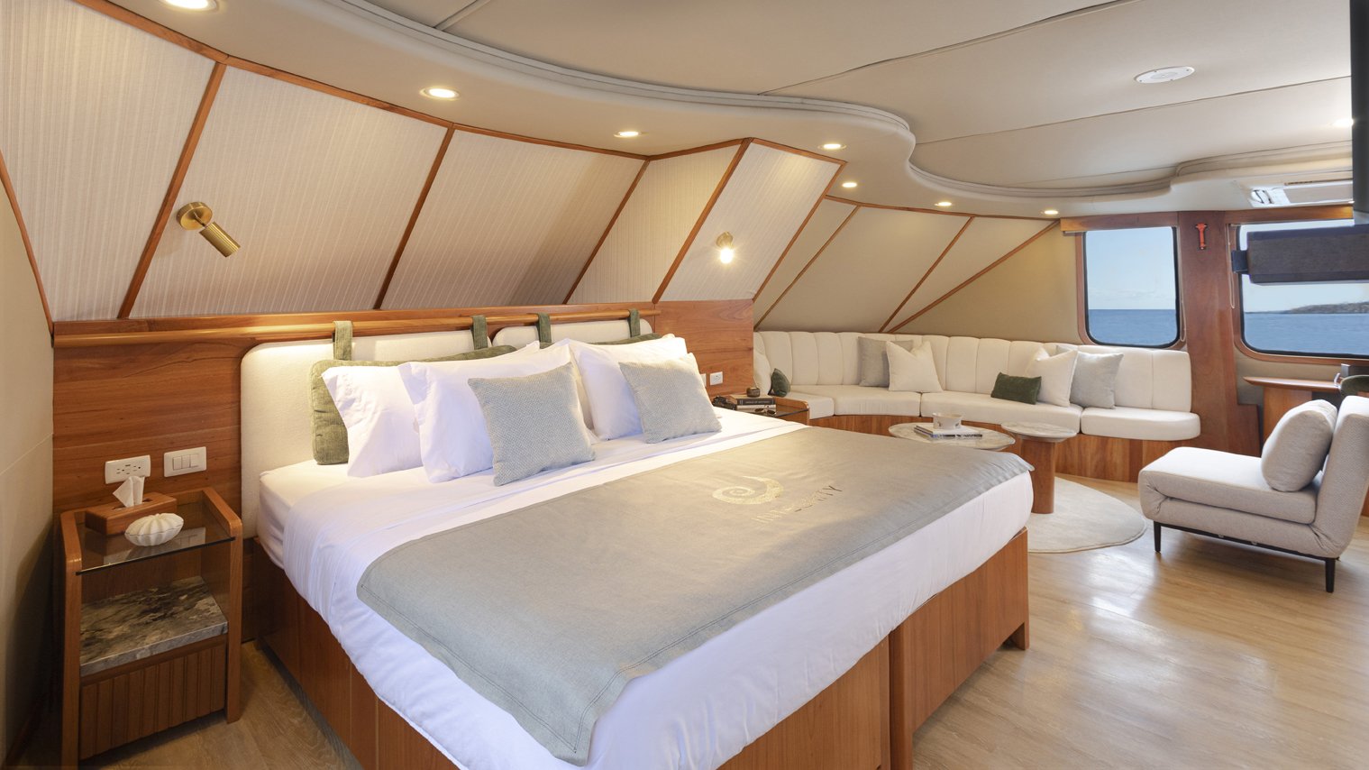 owners-suite-banner.jpg