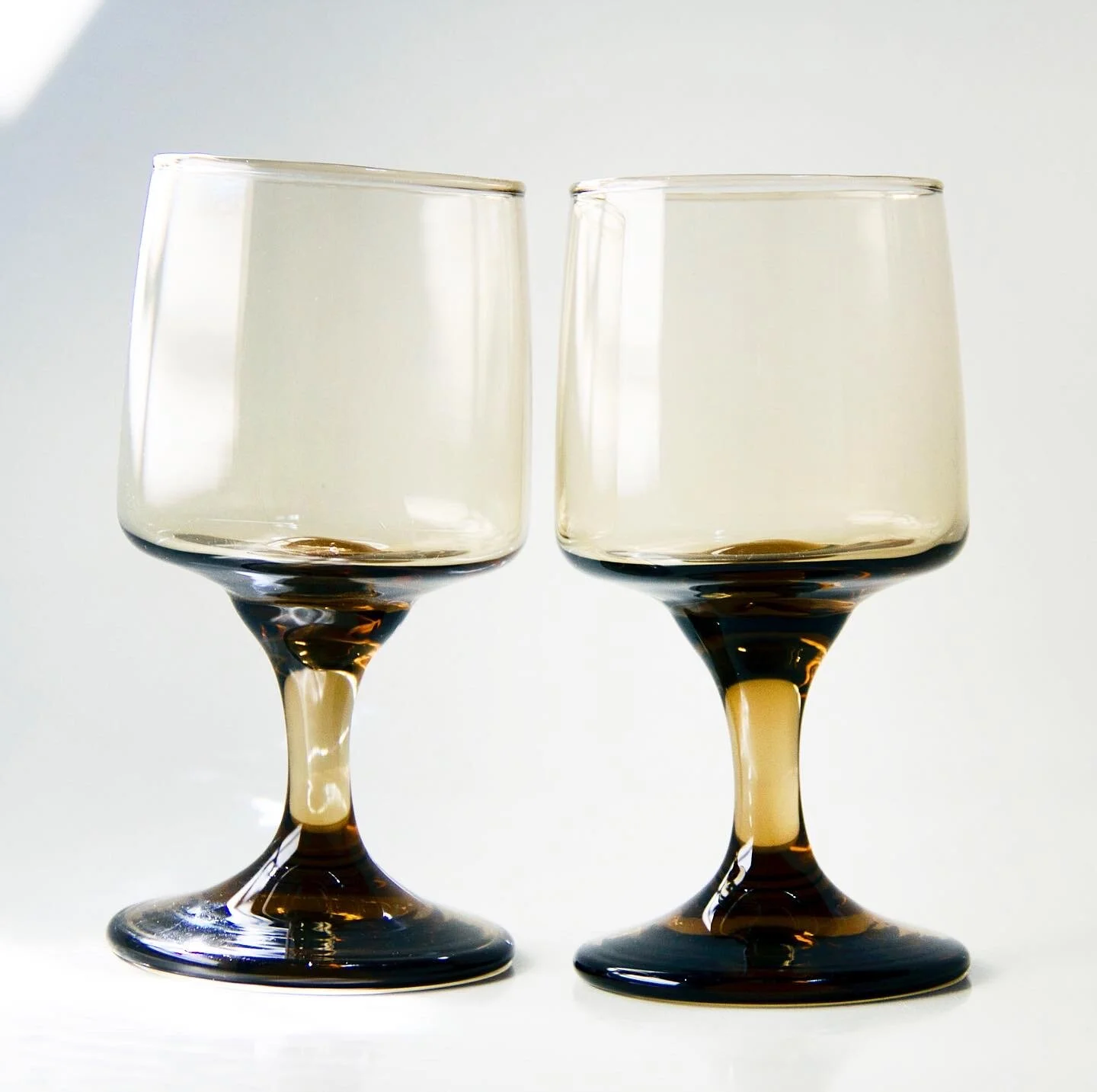 952FD8B4-1BF1-4C78-AB44-3A160C6D0042