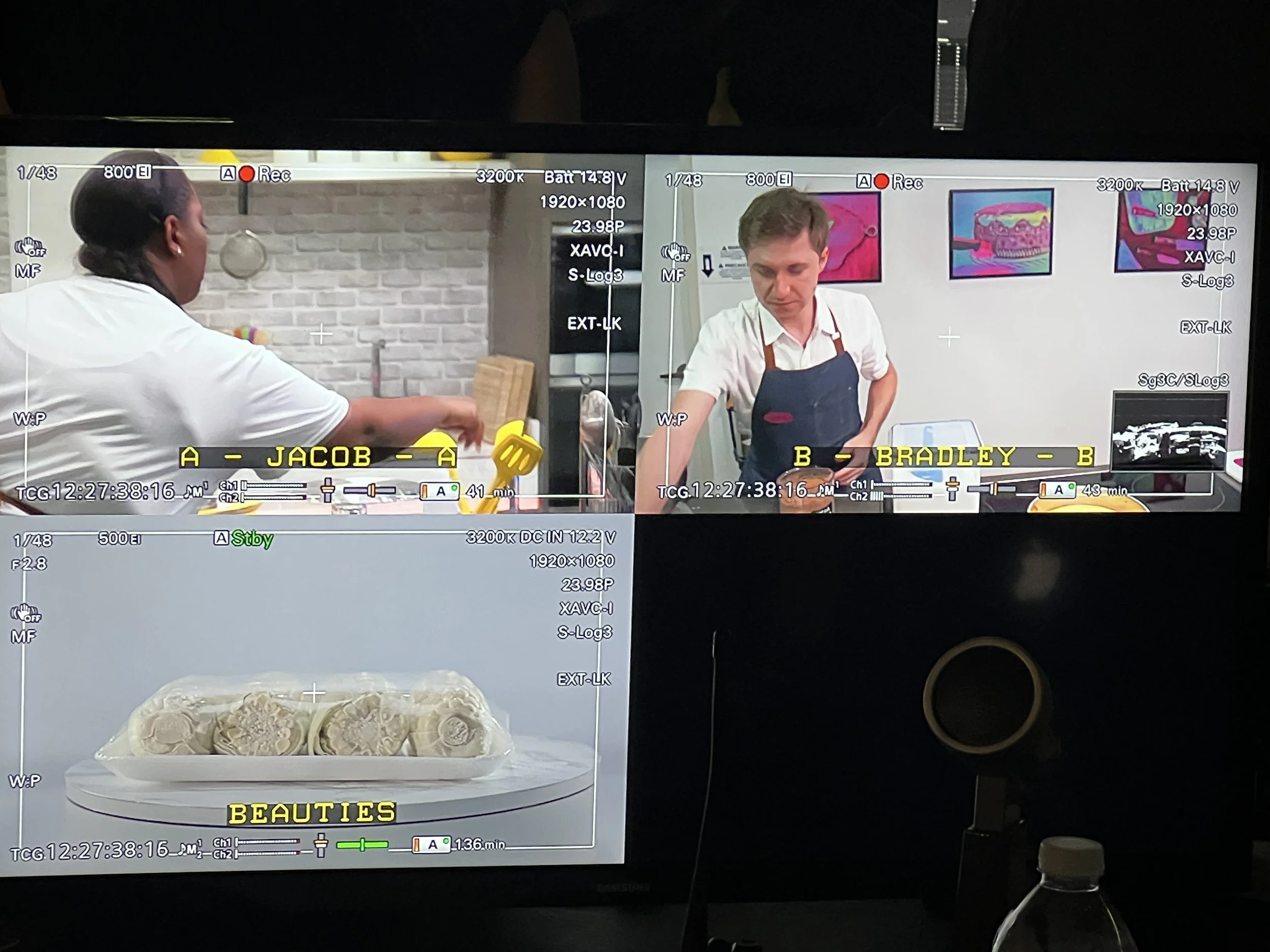 Stab That Cake : BTS 3