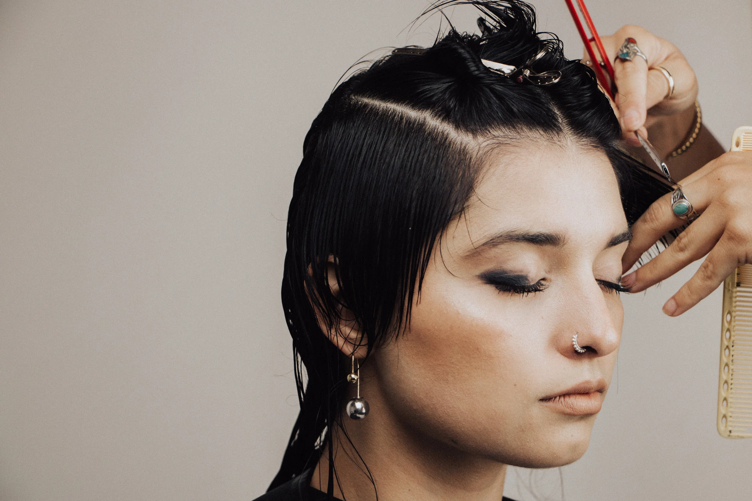 Dez_HairStylist-7.jpg