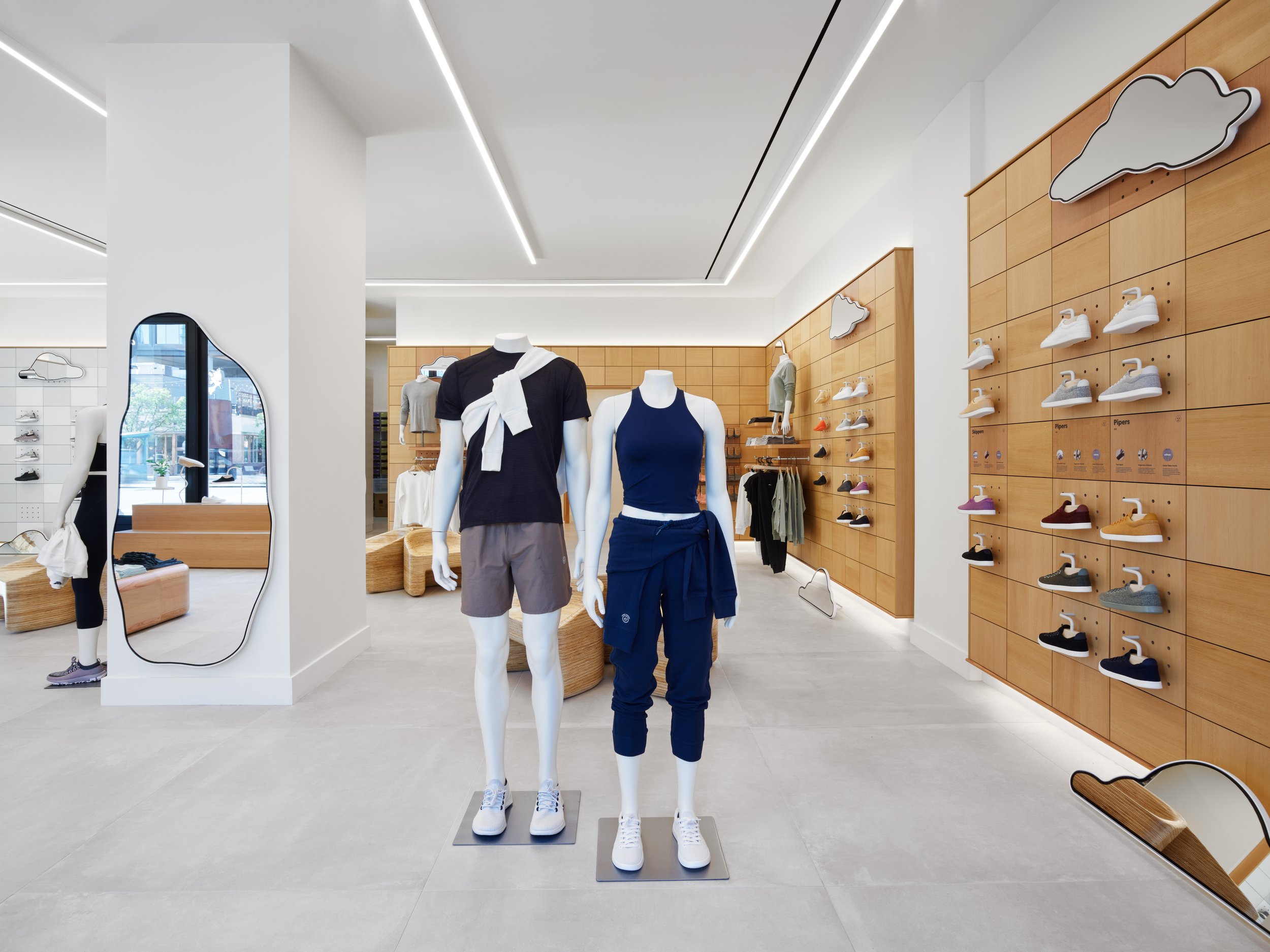  Allbirds Chicago interior and architecture retail storefront photography  