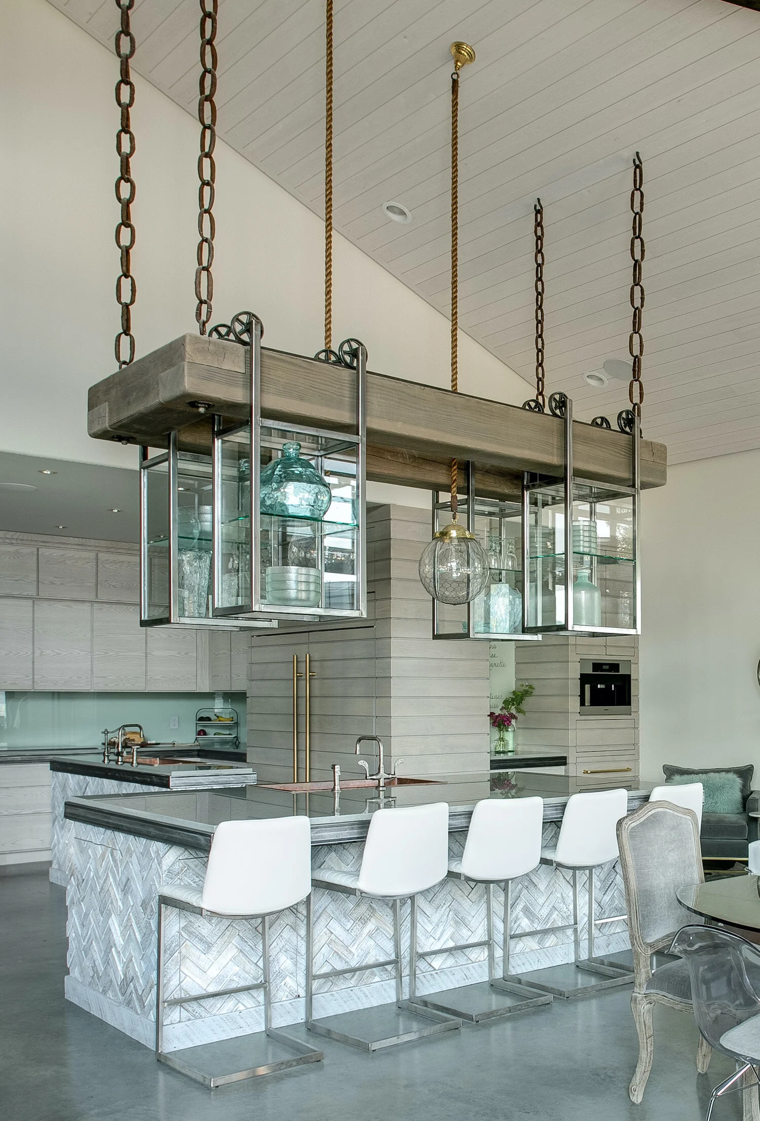 Deanna Thiessen Interior Design