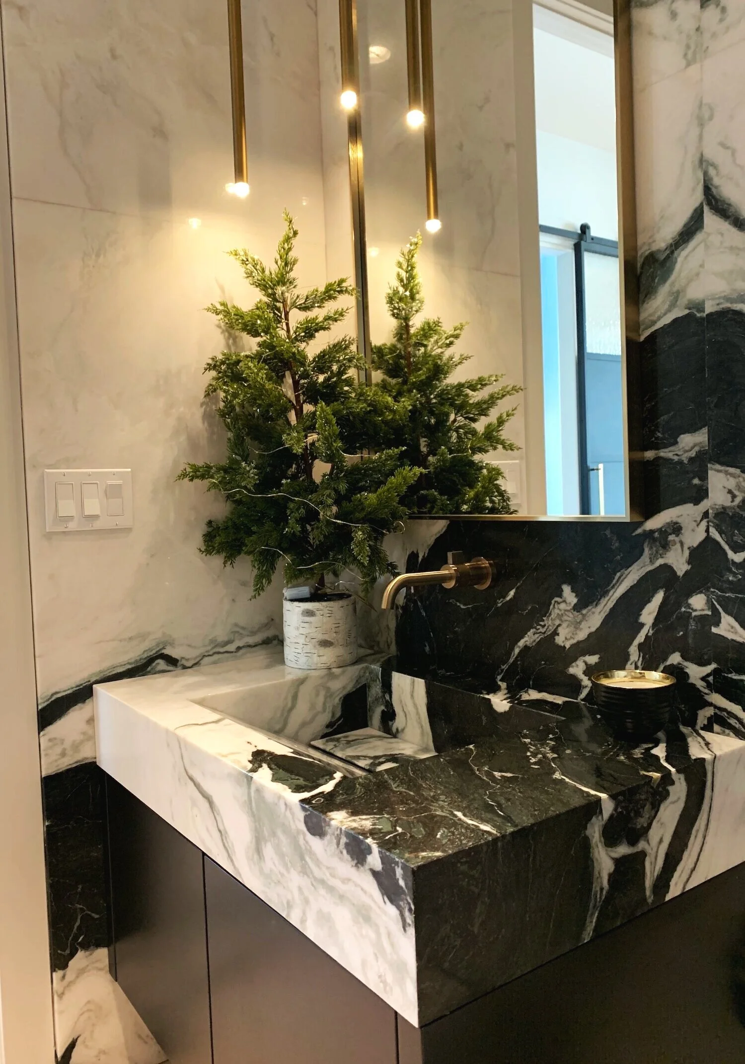 Deanna Thiessen Interior Design