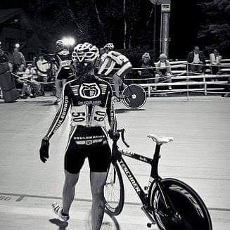 Of all the sponsors Northbrook Cycle Committee has had over the years none have been more involved with the velodrome as much as Bouledogue tout Noir and 2019 is no exception!
The big news is that they aren’t sponsoring a night of track racing - they’re sponsoring the entire FTW’s category 4/ 5 field to bring their racing down their registration fee from $25 to $15!!
.📸@gvngld