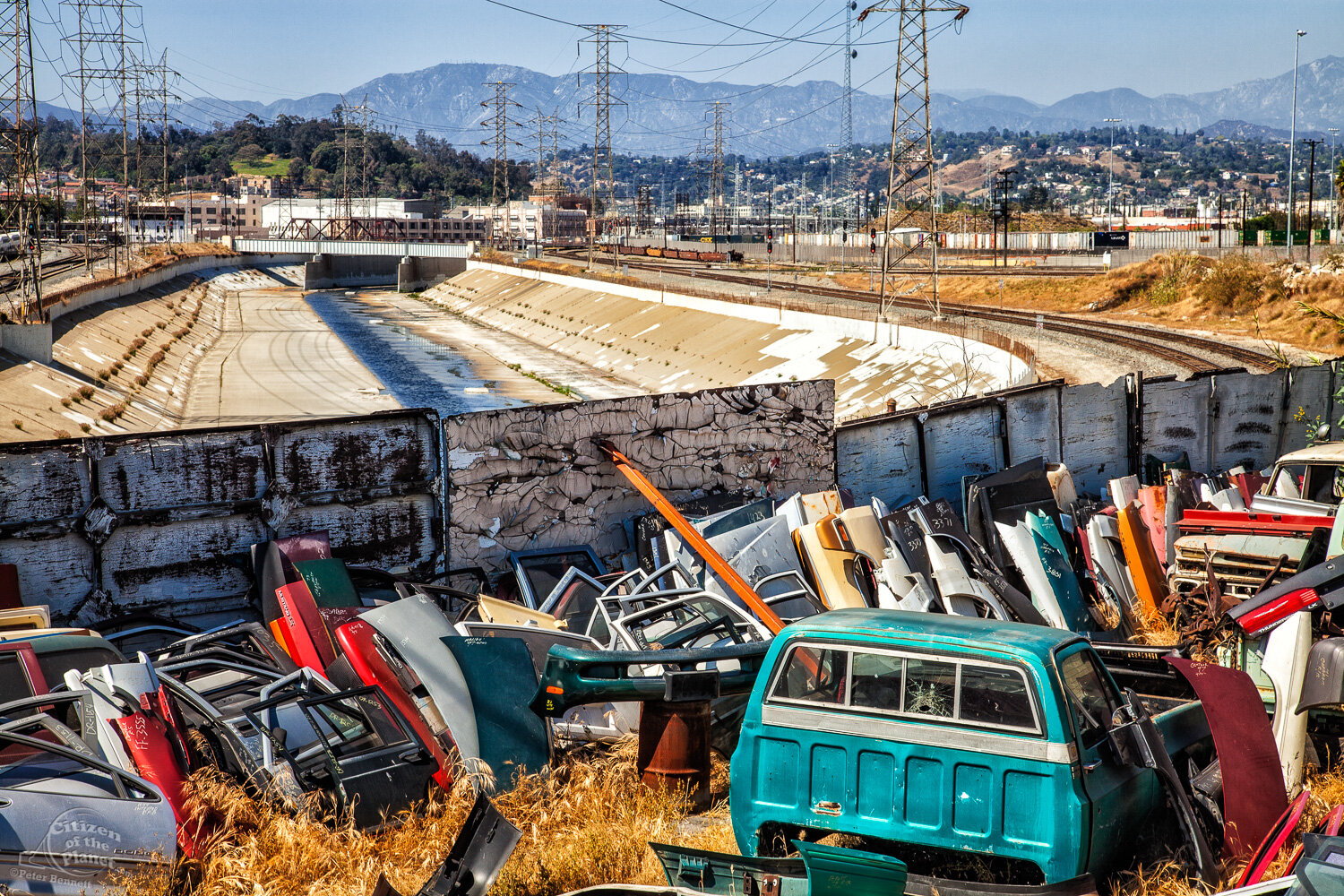  This auto parts lot, along with many others, once lined adjacent Mission street. 