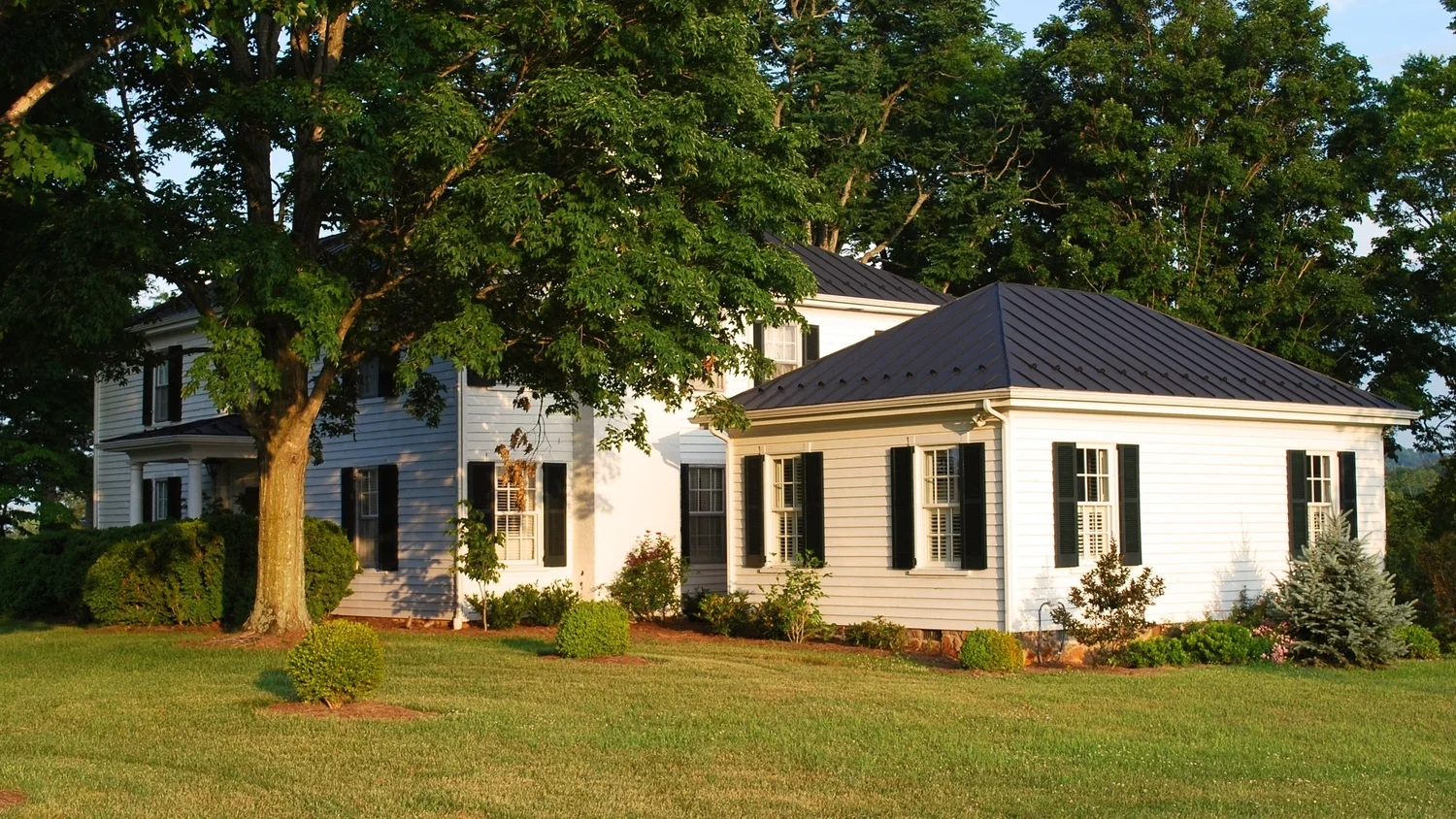 Country Manor Home 01