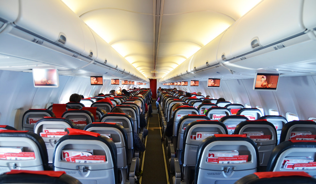 737 cabin 2.png
