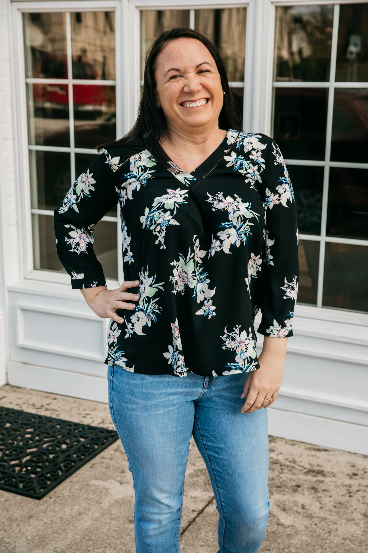 LarksSong_HeadShots_April2019_r-8.jpg