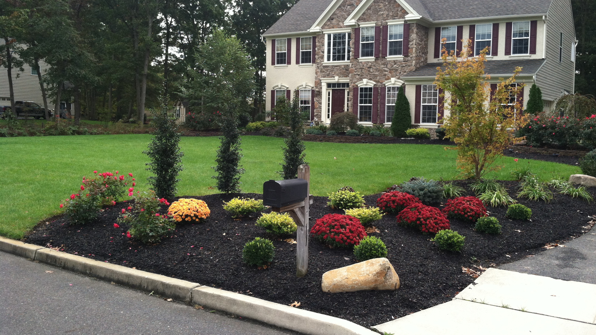 DiBiase-Landscaping_Projects-8-WebsiteBanner.png