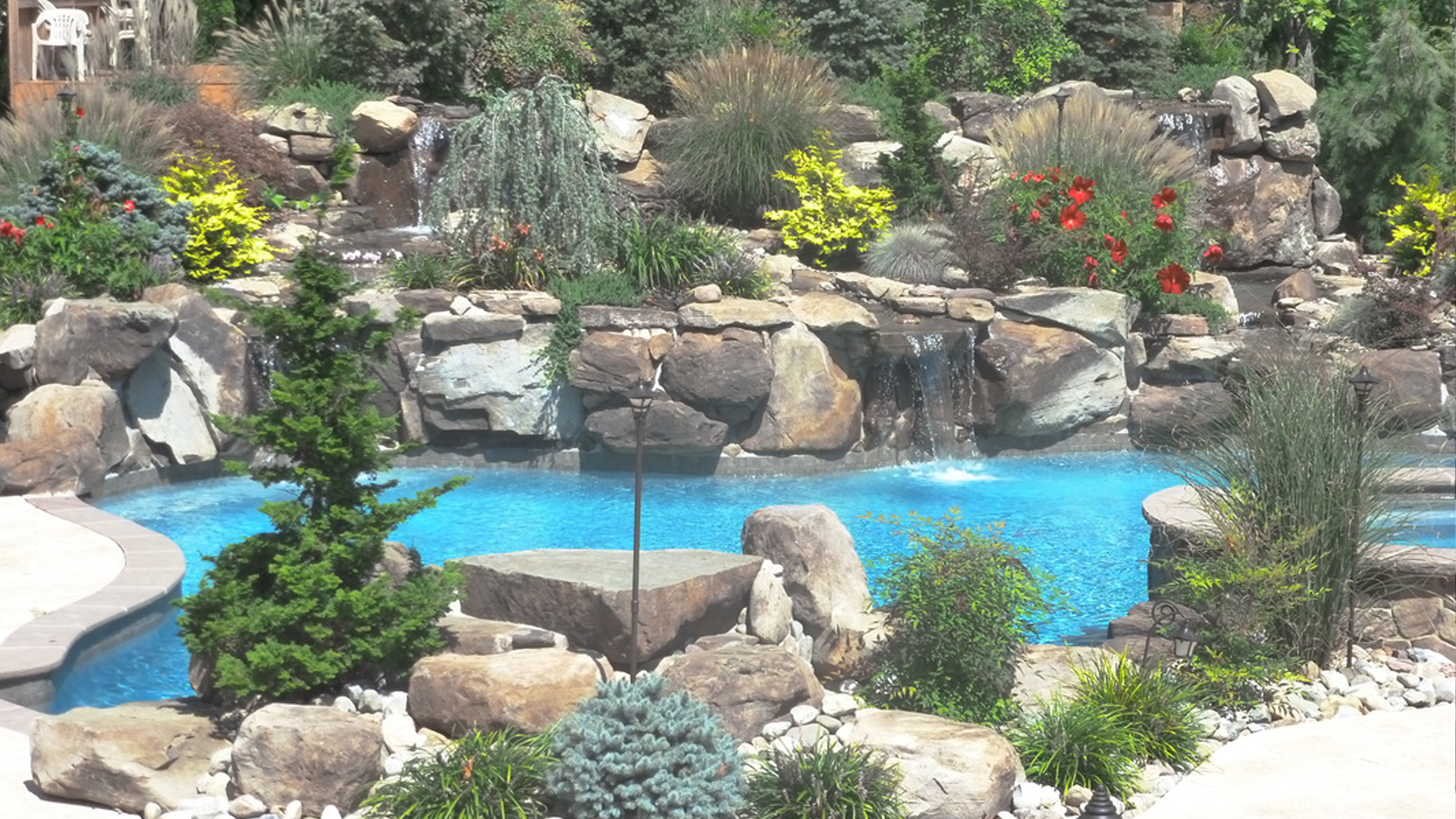 DiBiase-Landscaping_Projects-3-WebsiteBanner.png