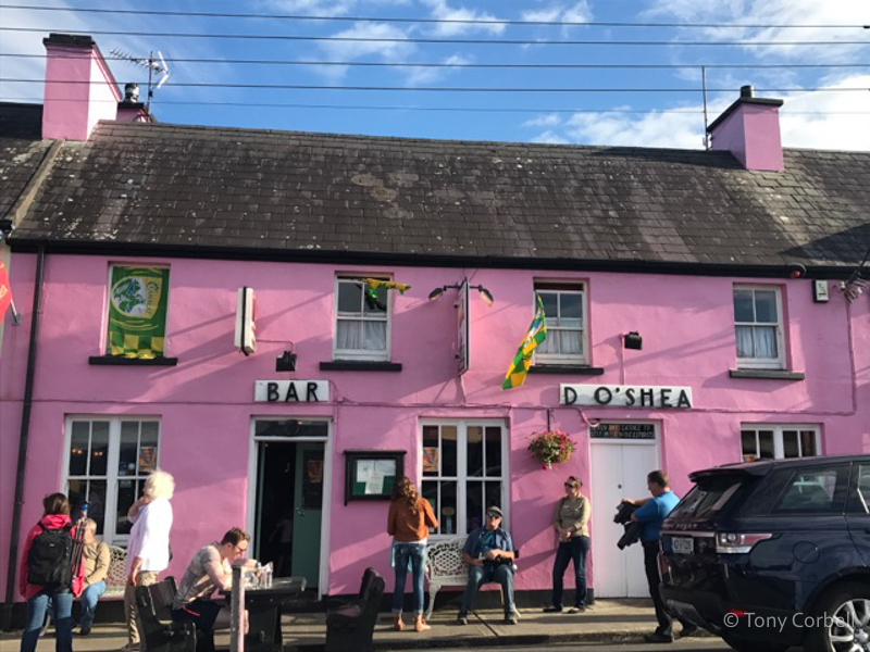 Here is our workshop group waiting for our tables at O'Shea's Pub in Enniskillin, Ireland. 