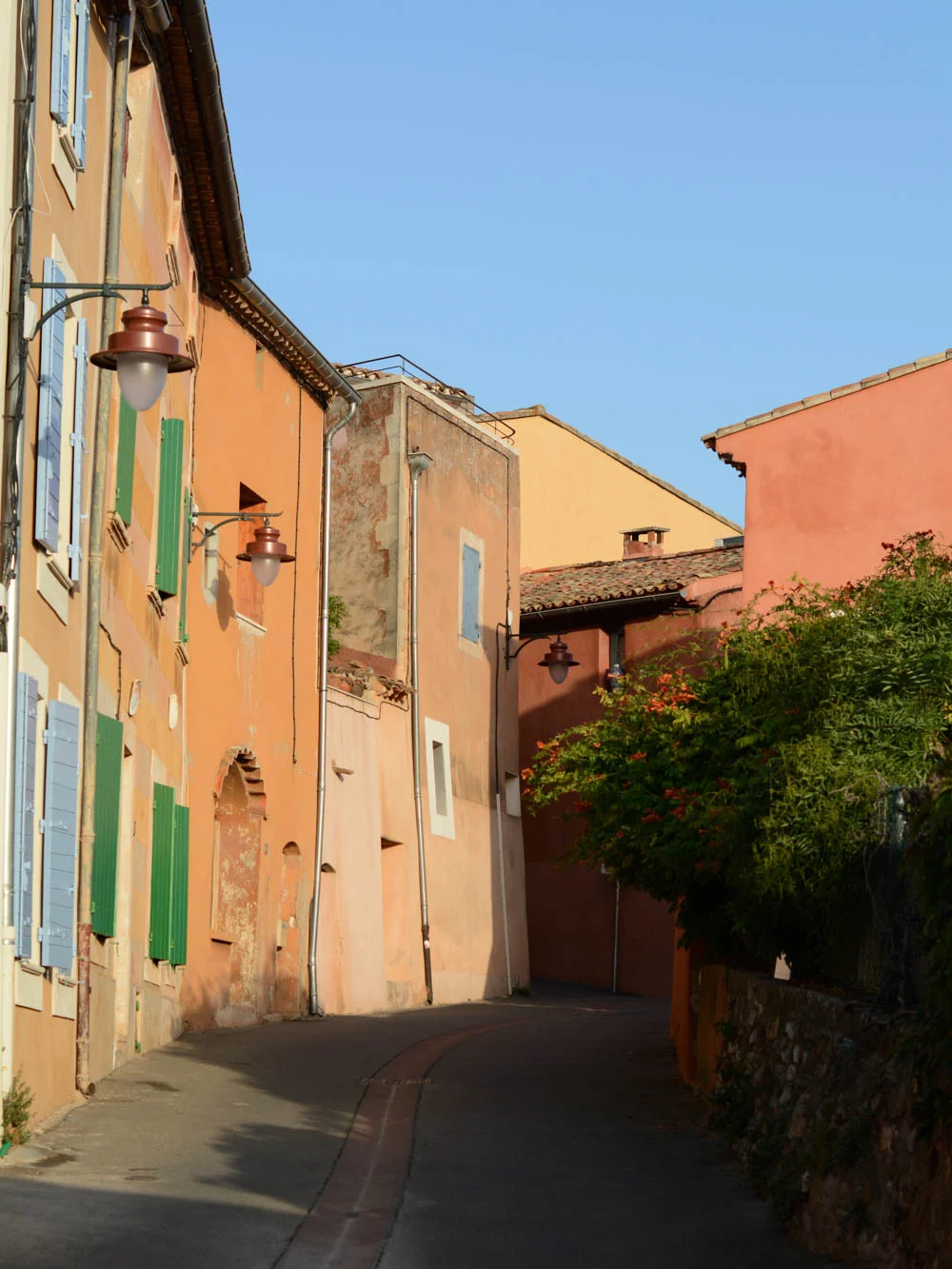 roussillon-provence-france.jpg