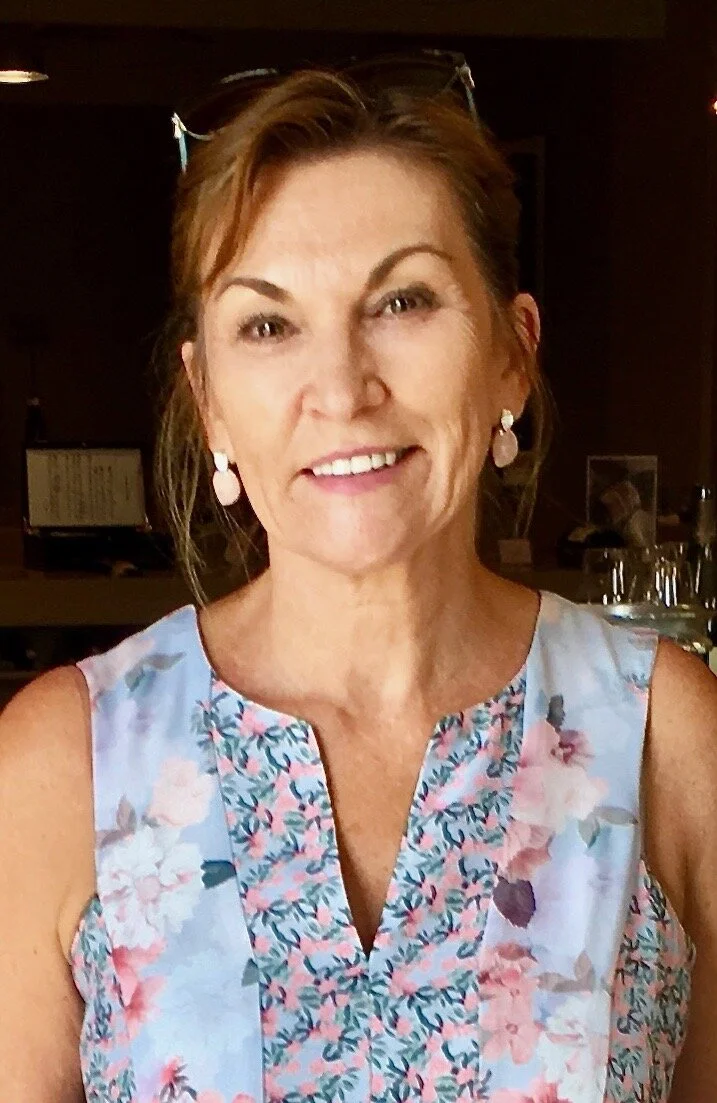 Julie Ryans photo.jpg
