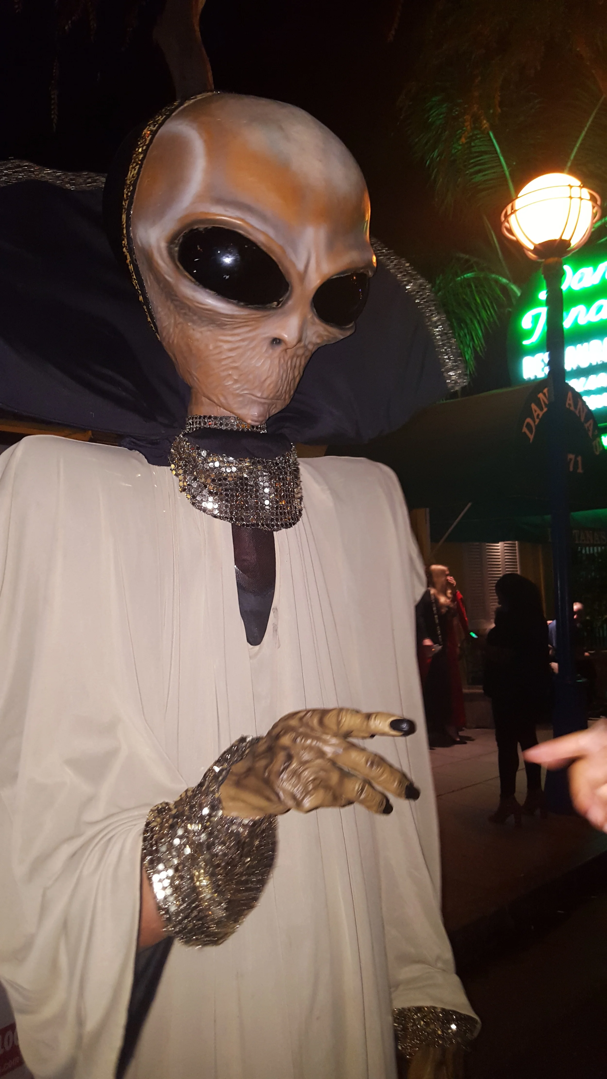 Late Arrivals & Leather Thonged Muppets: All Hallow's Eve '15