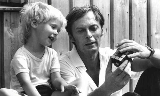Erno Rubik with his daughter Anna in 1981