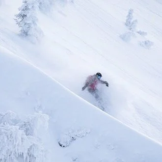 With all this winter snow... one of our guys has been testing out our new ski app backcountry. :) It's holding up! #snowtraxx #elfskiapp ⛷🎿🏂❄️🏔🗻#snowboarding #skiing #apple #applewatch #appleiphone #app #elf #elfagency