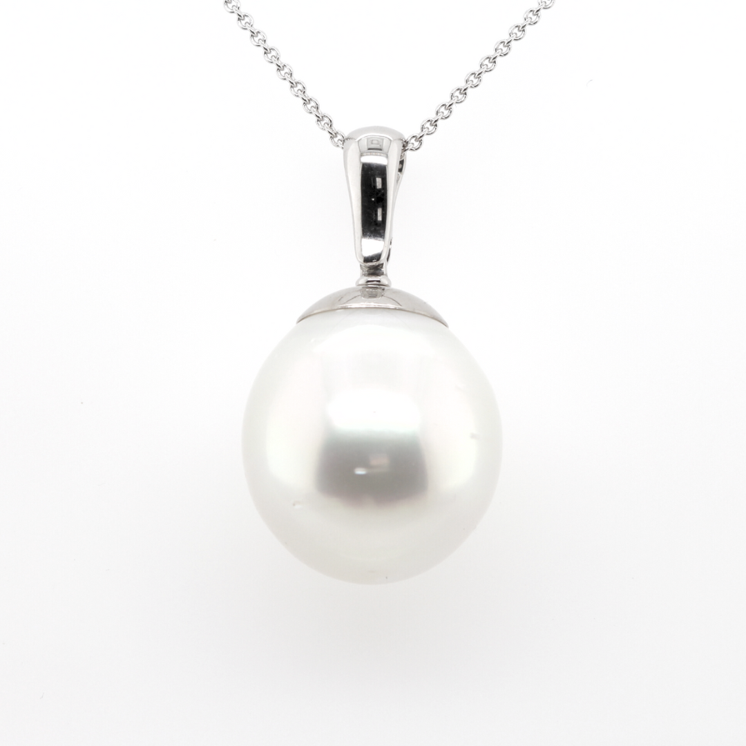 White Pearl Pendant