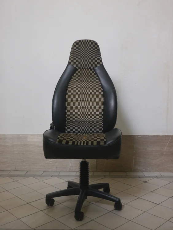 Porsche Desk Chair - front (web).jpg