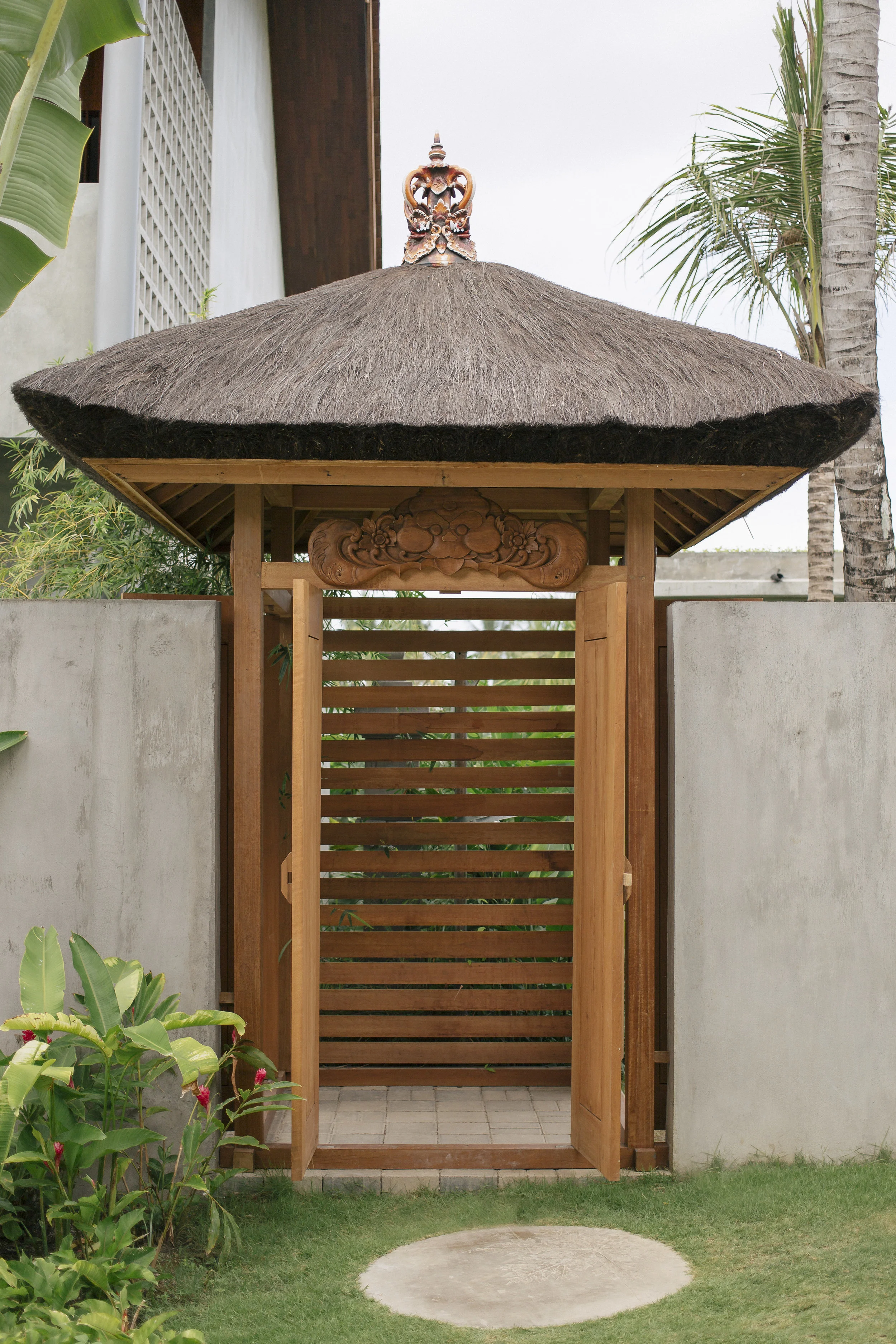 Panjang_Entrance_002_Sara Uduwela_CasaBama Bali.jpg