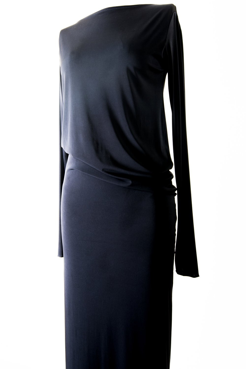 Black+Maxi+Mid+Closeup.jpg