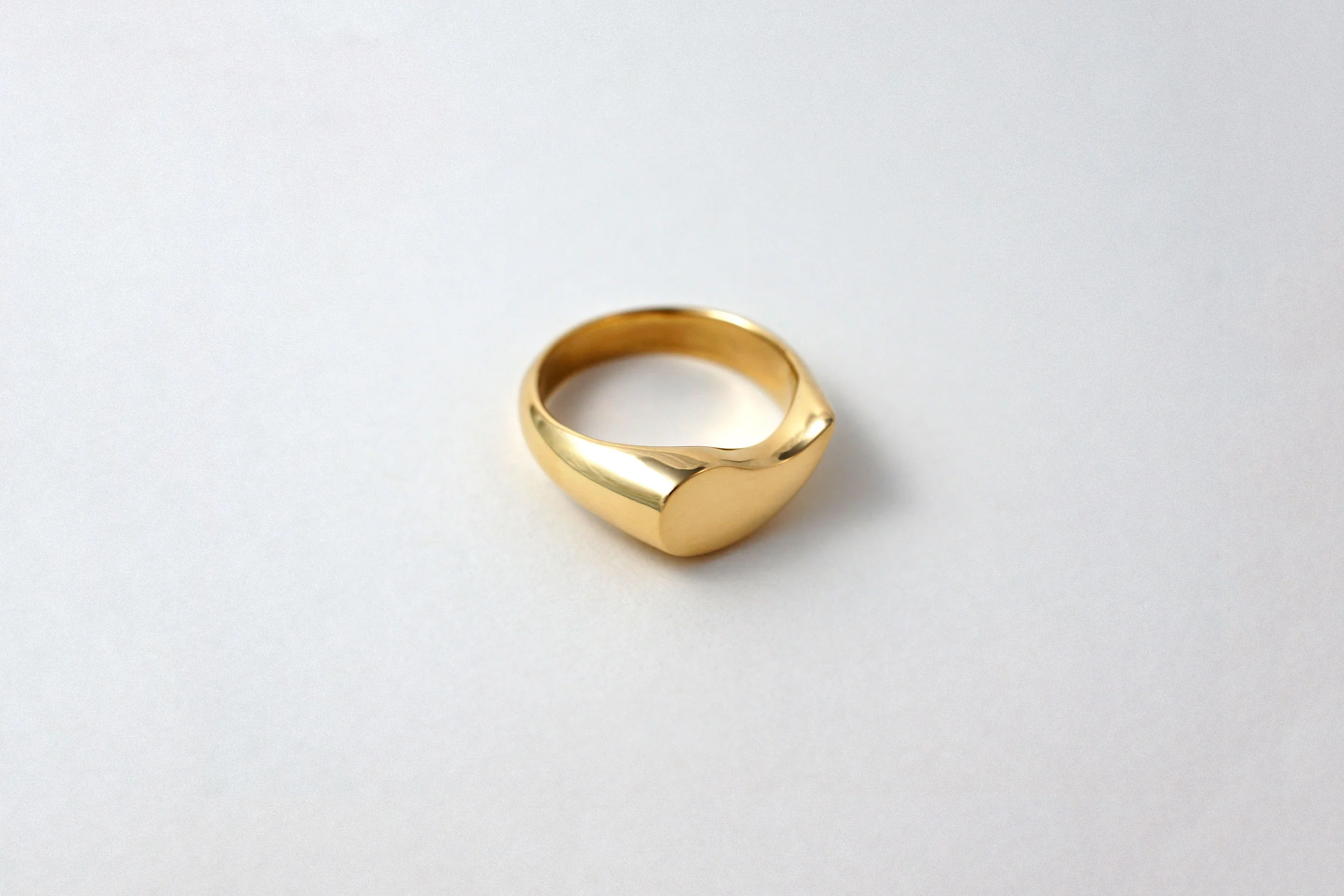mw-cryingSignet-gold-reverse-angle.jpg