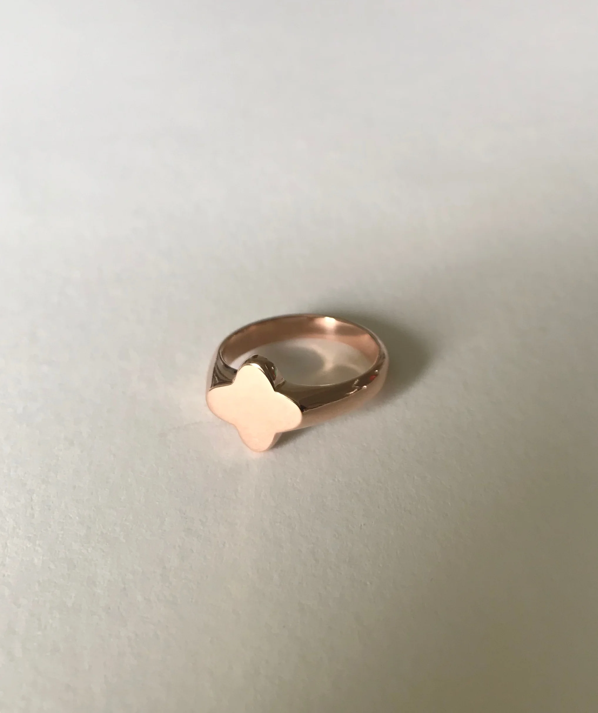 ANNE Clover Pinkie Signet Ring: hand-carved, 14k rose gold.
