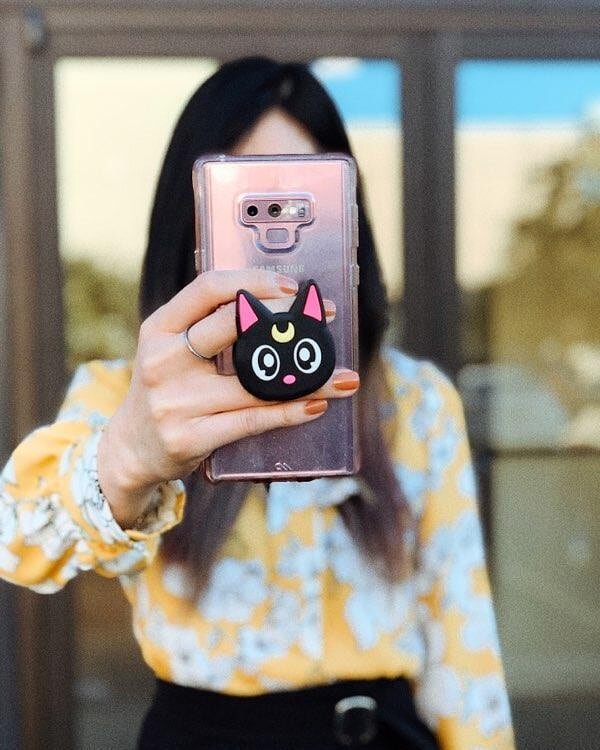 Just throwing the cat around 🐱🌙. 📷 @sheselecktric from @olivelucreative.

#stylemyescape #fashionstylist #fashionblogger #fashion #style #fashionphotography #blogger #styleblogger #ootd #sailormoon #luna