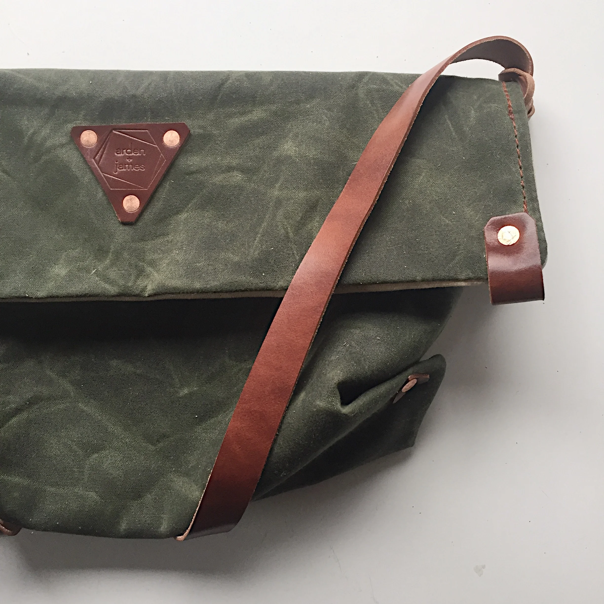 wagoneer AIO moss and brown.JPG