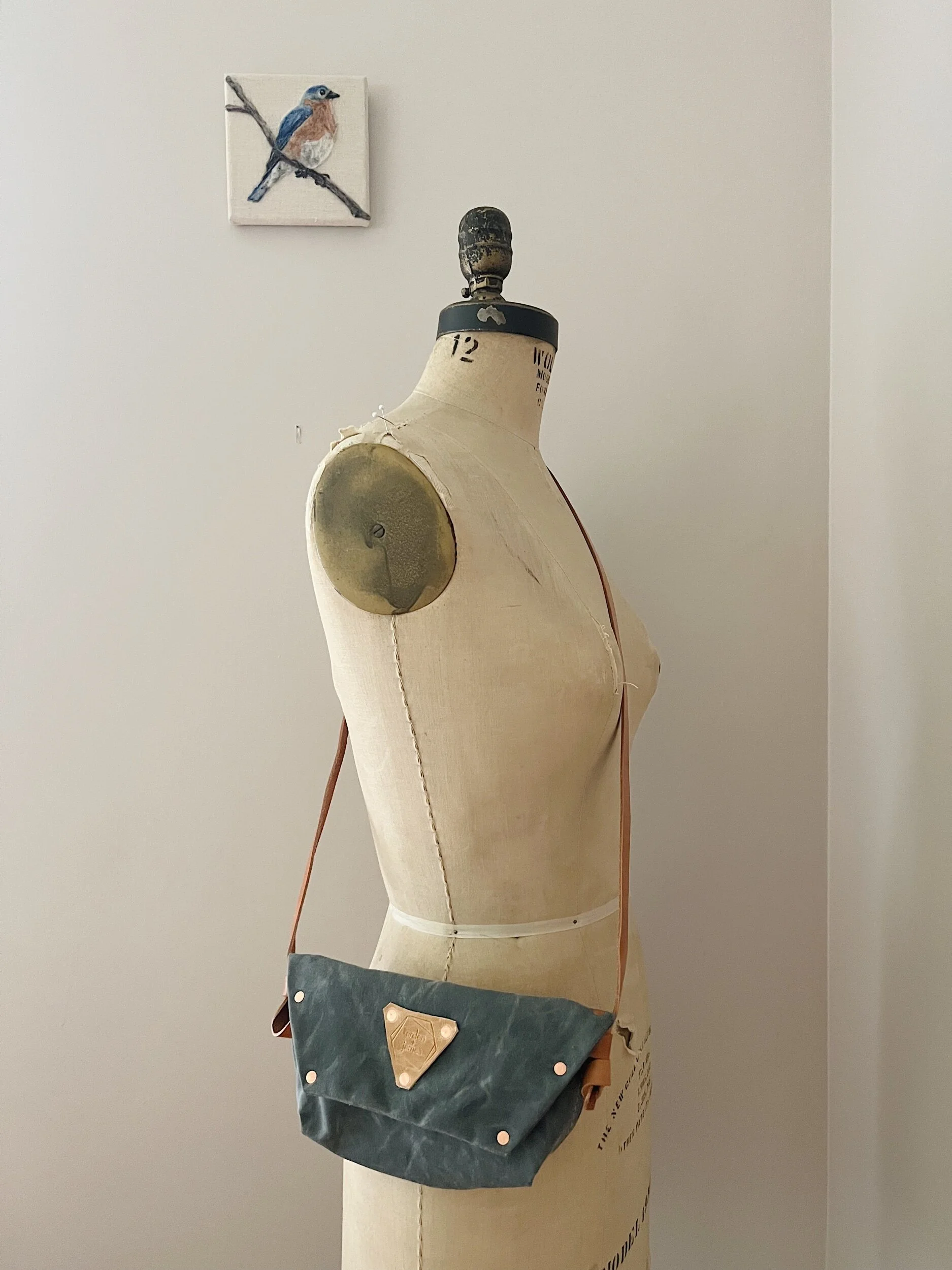 0E3E3943-ED5C-4887-B5F0-D71188E1604C