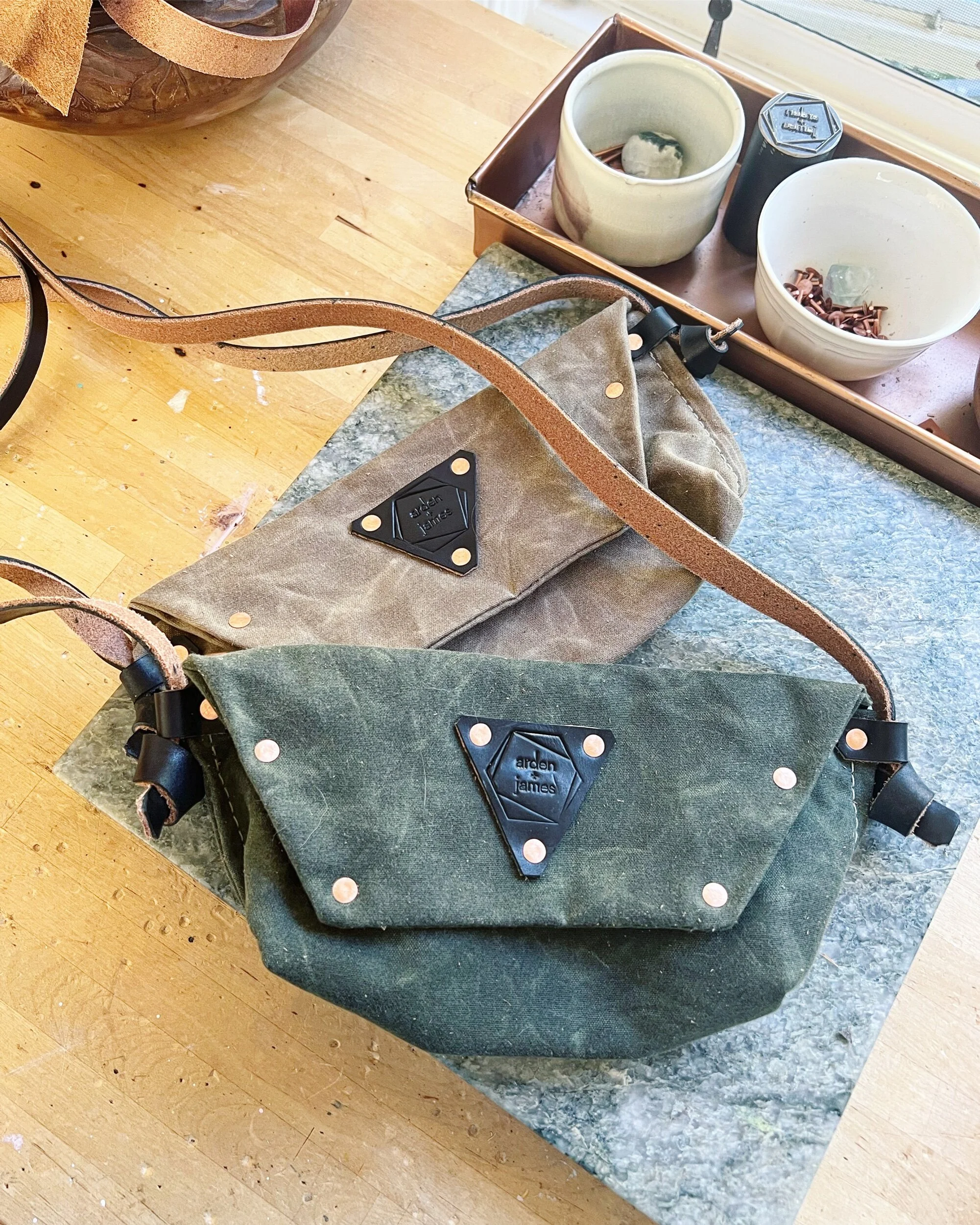 E4E3BC1B-108C-4E8E-9083-ECDD651BECD3